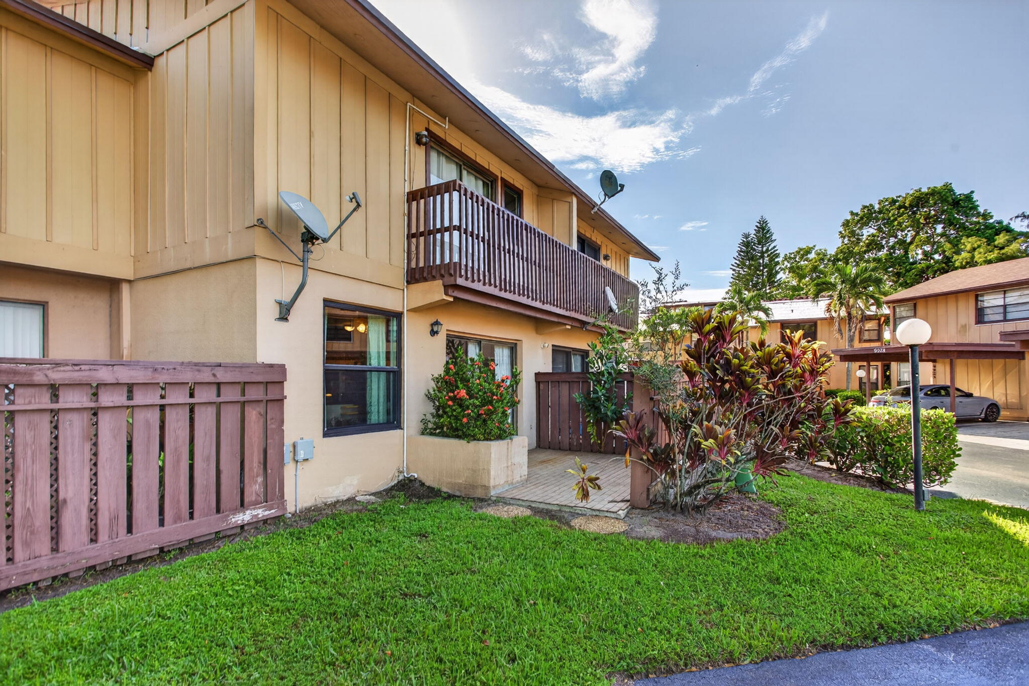 9942 Royal Palm Boulevard Property Photo 40