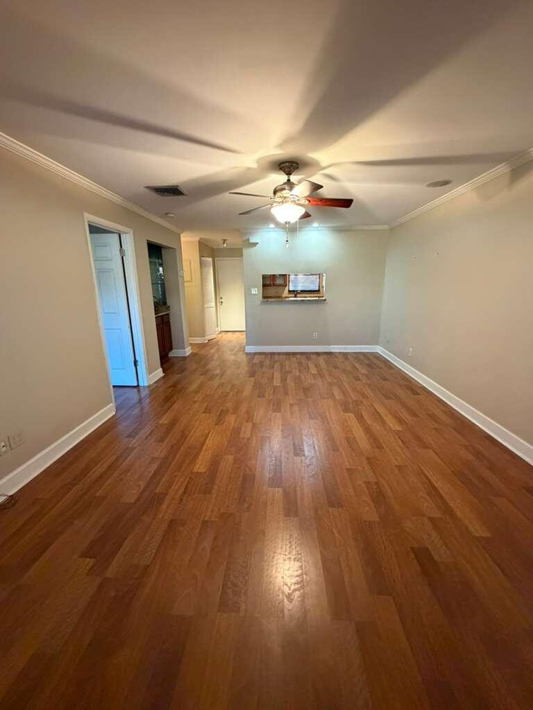 2050 Oleander Boulevard 2-202 Property Photo 5