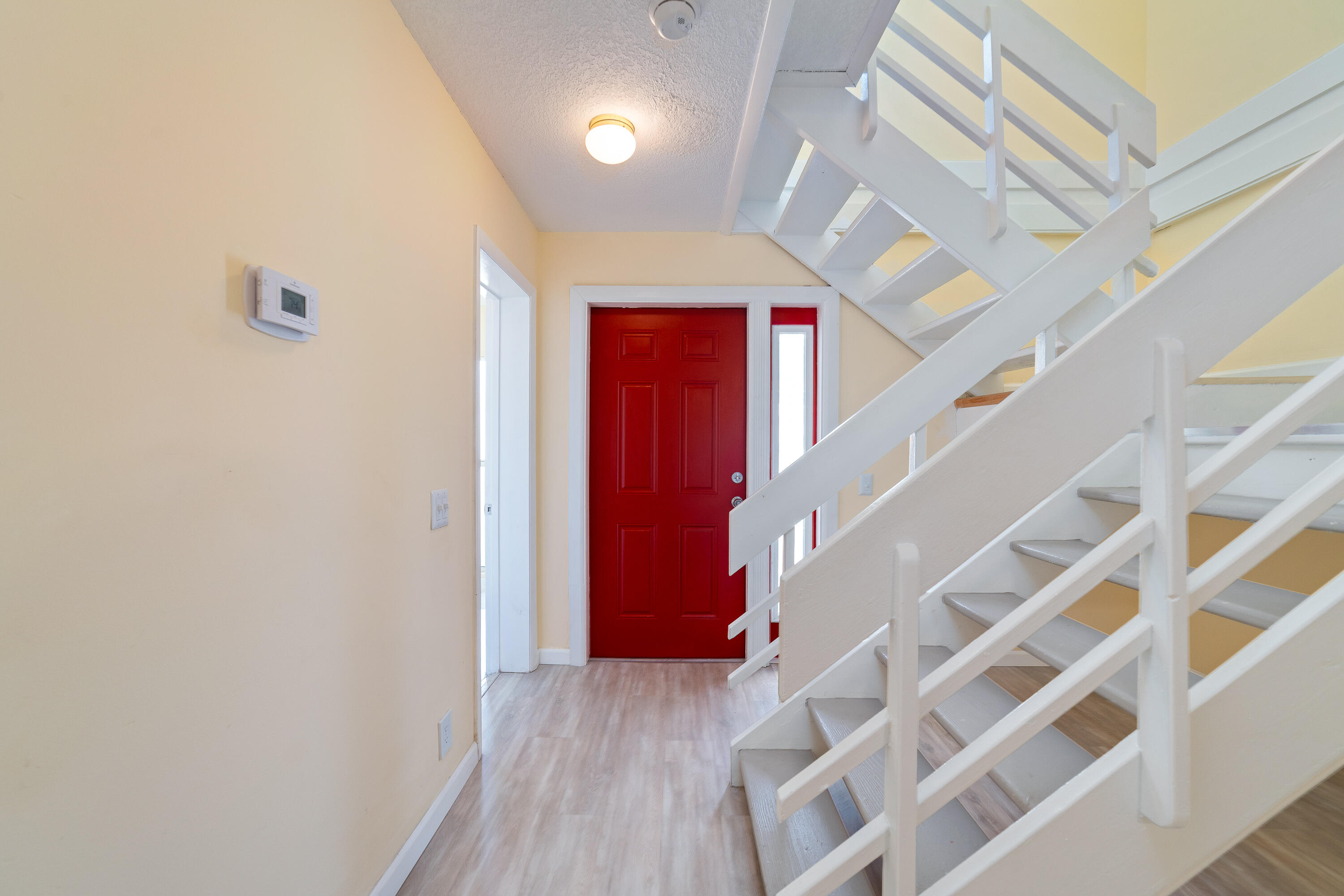 276 Sunshine Drive Property Photo 2