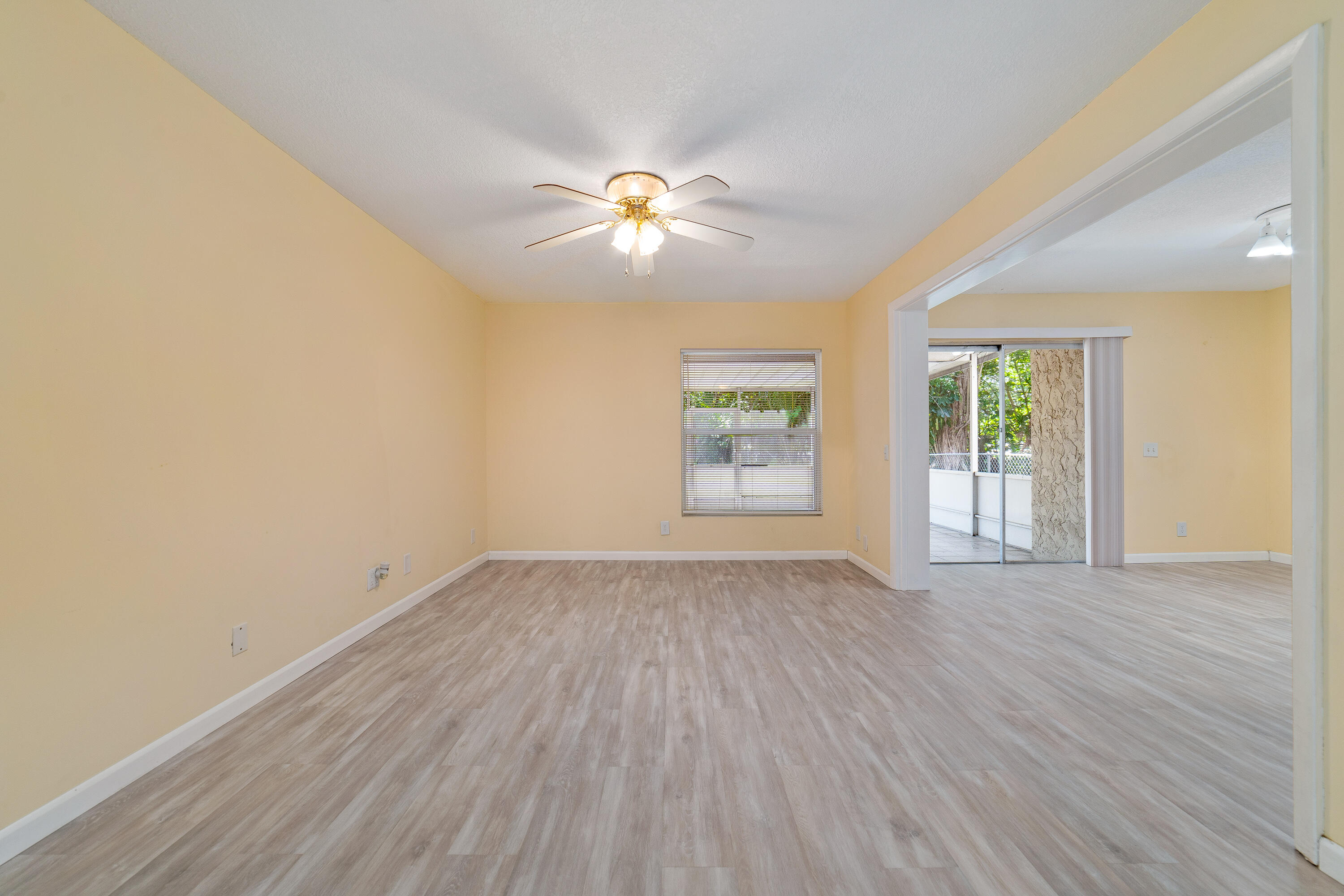 276 Sunshine Drive Property Photo 4