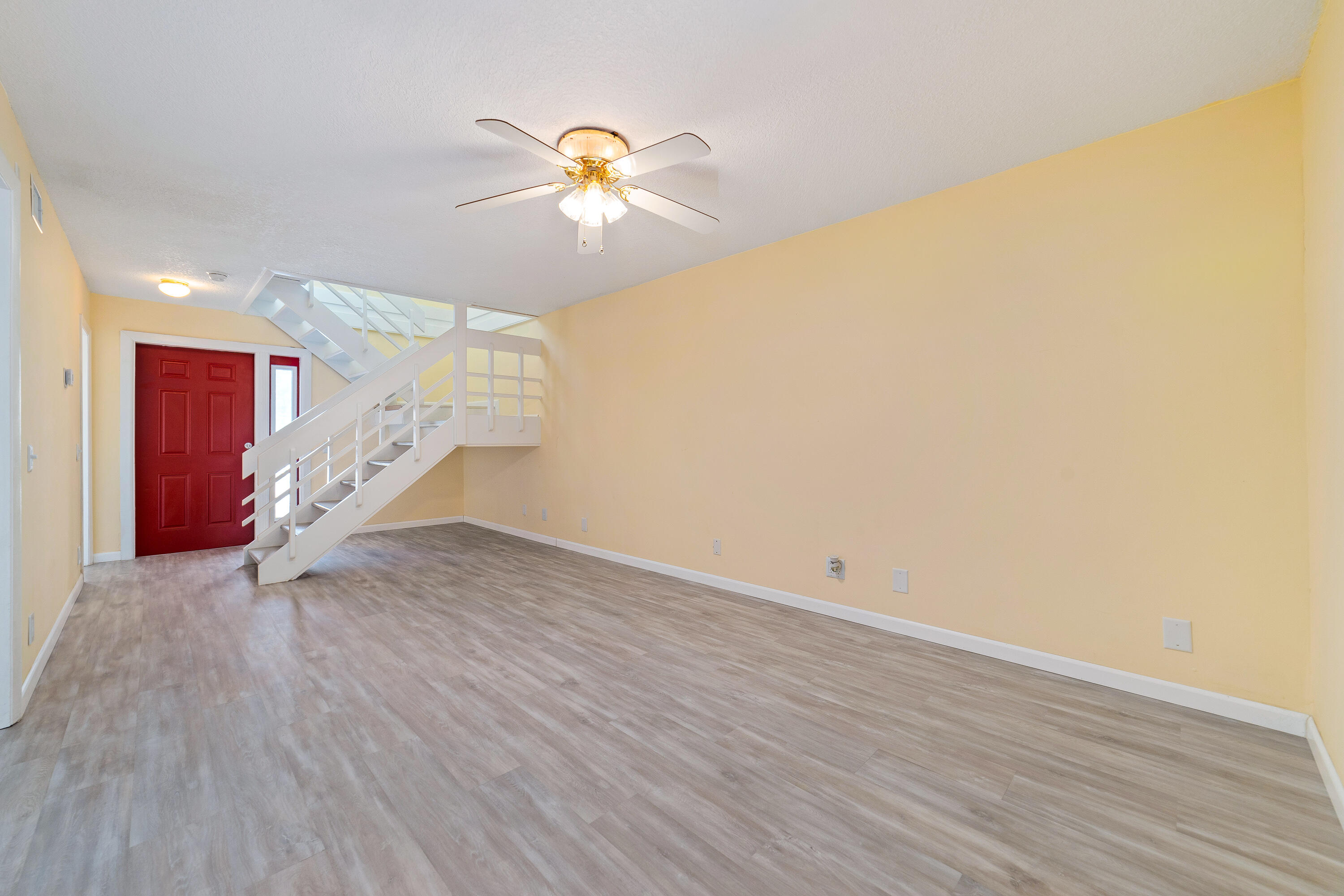 276 Sunshine Drive Property Photo 7