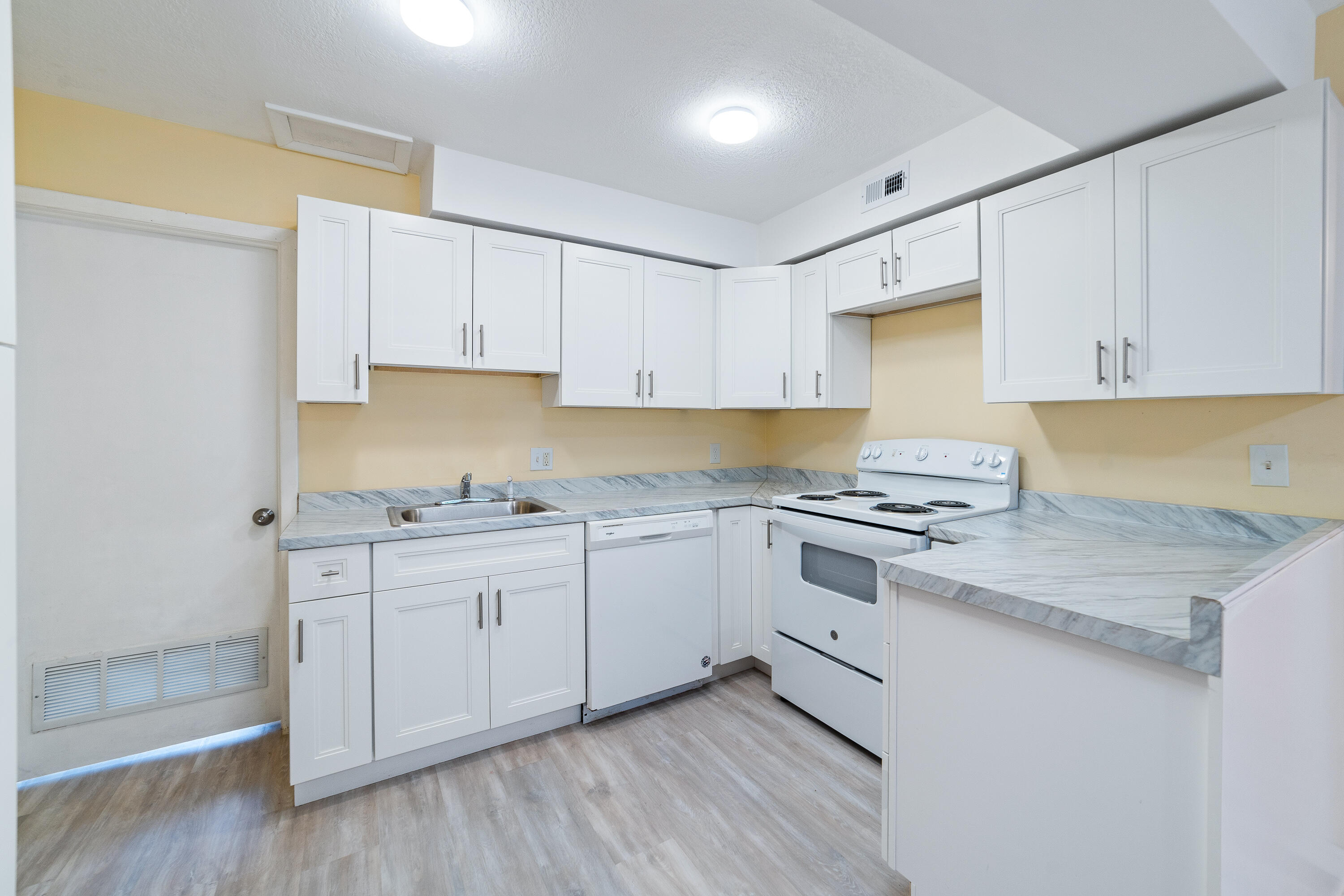 276 Sunshine Drive Property Photo 13