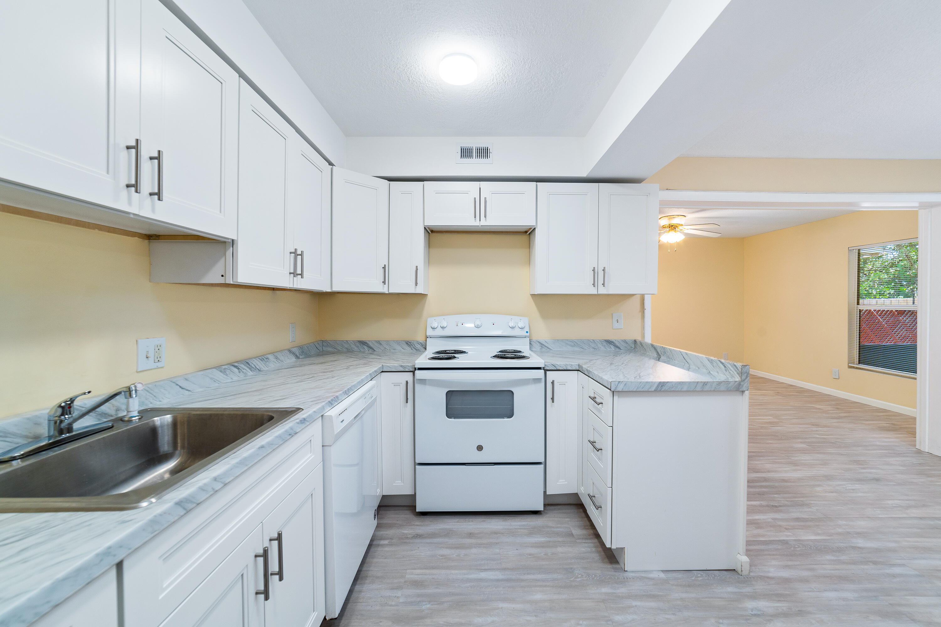 276 Sunshine Drive Property Photo 14