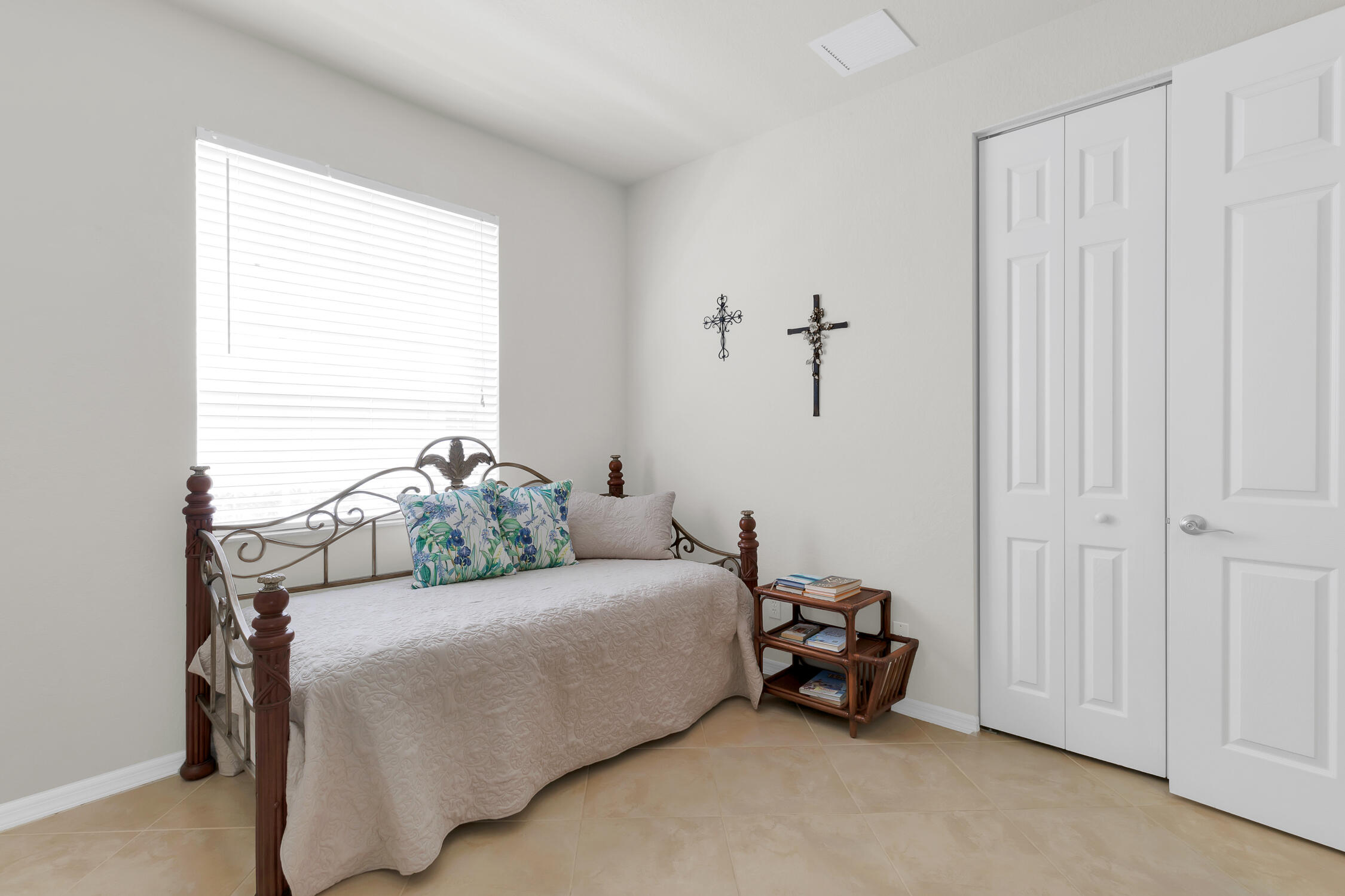 6380 Oxford Circle 104d Property Photo 18
