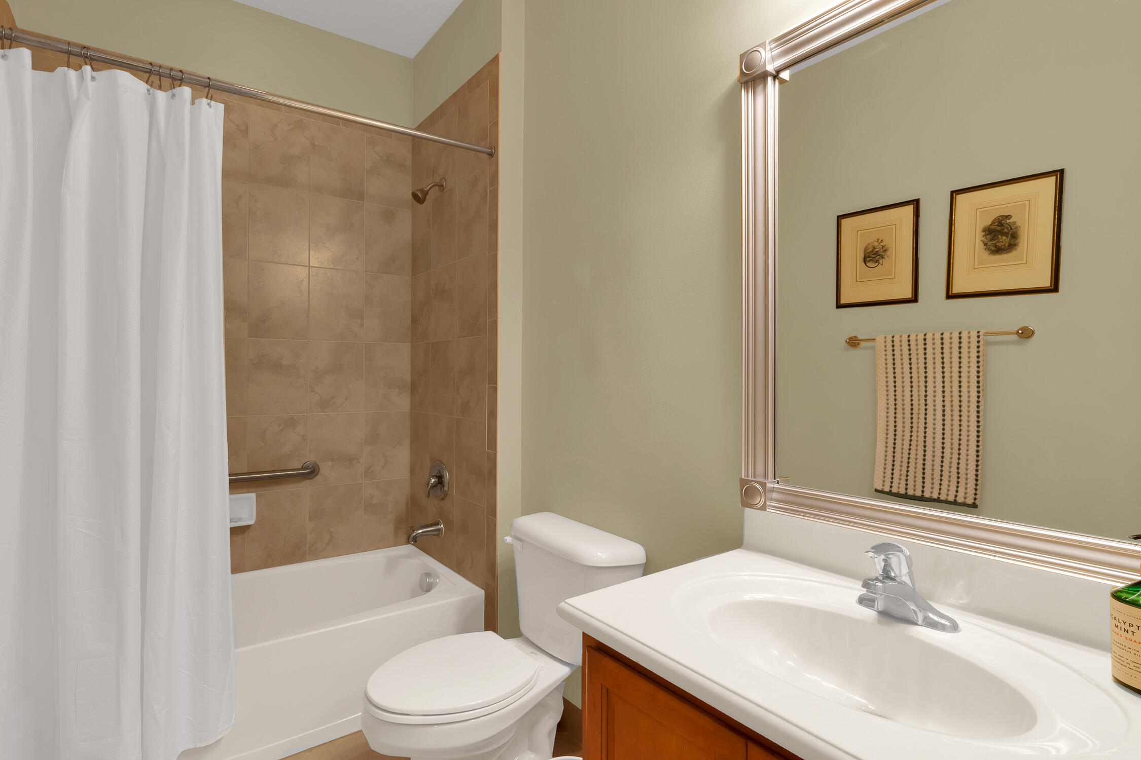 6380 Oxford Circle 104d Property Photo 19
