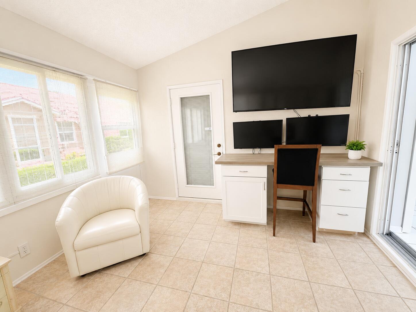 4214 Se Home Way Property Photo 25