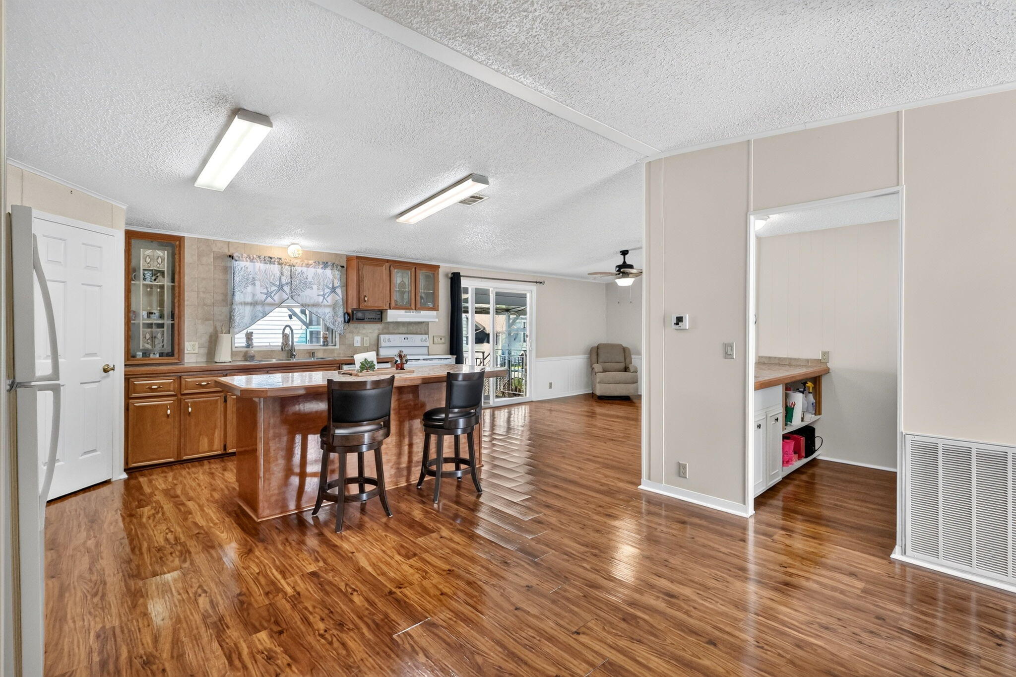 23 Mediterranean Boulevard W Property Photo 12