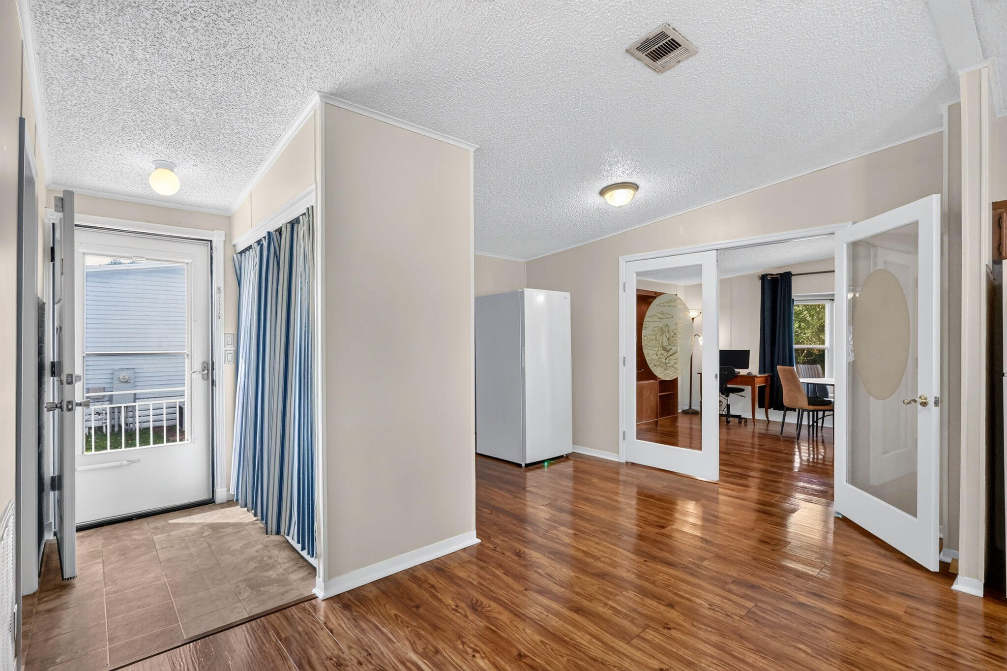 23 Mediterranean Boulevard W Property Photo 14