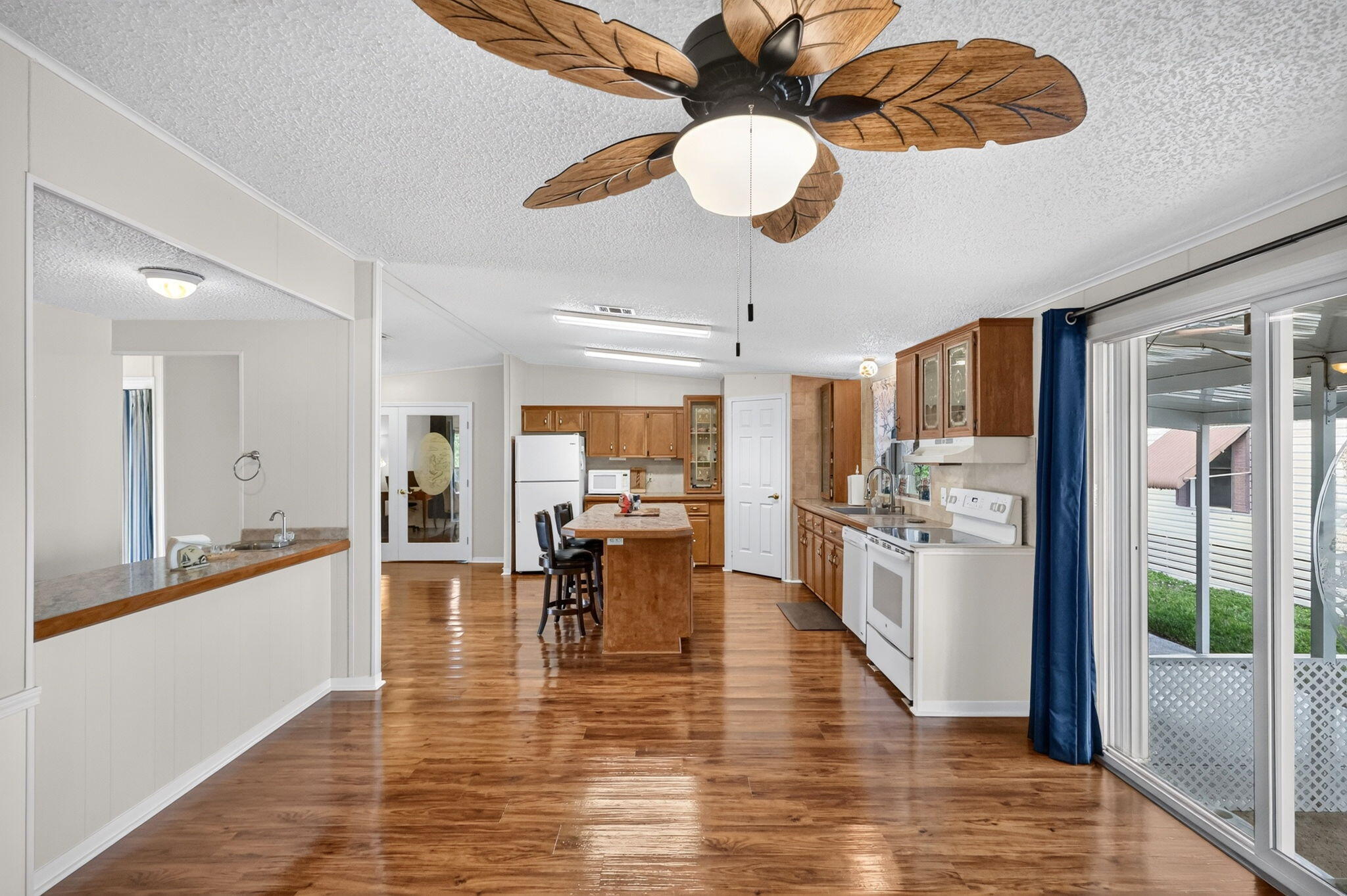23 Mediterranean Boulevard W Property Photo 25