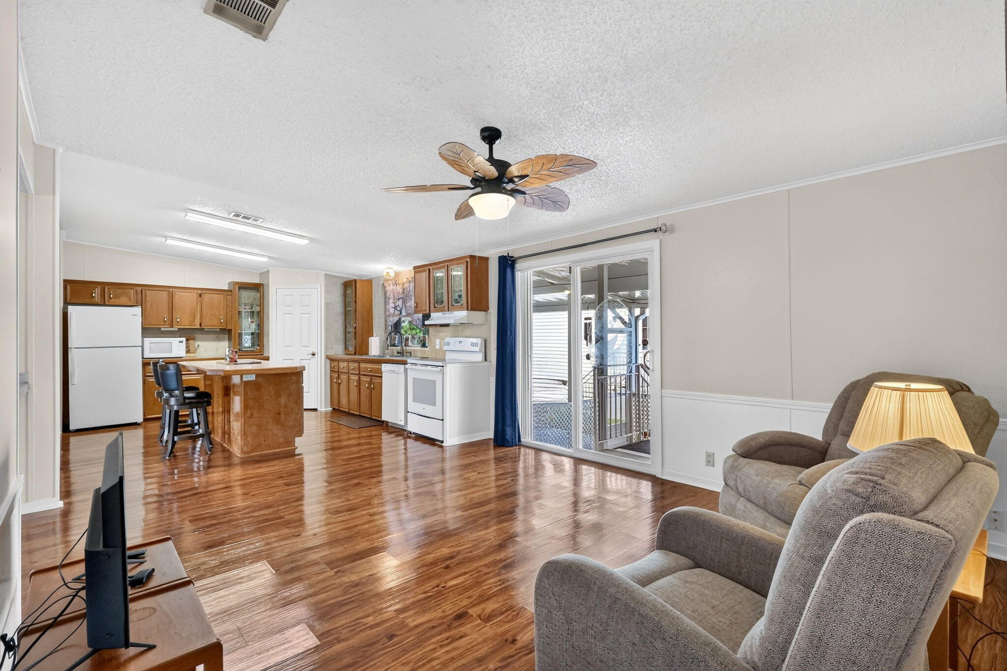 23 Mediterranean Boulevard W Property Photo 26
