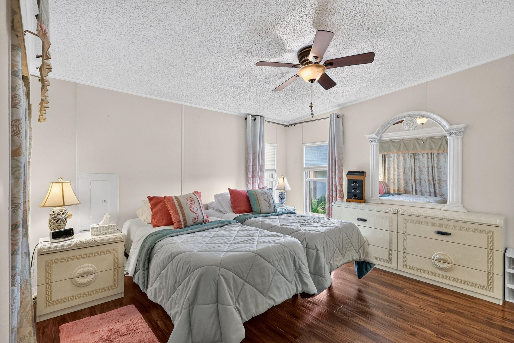 23 Mediterranean Boulevard W Property Photo 27
