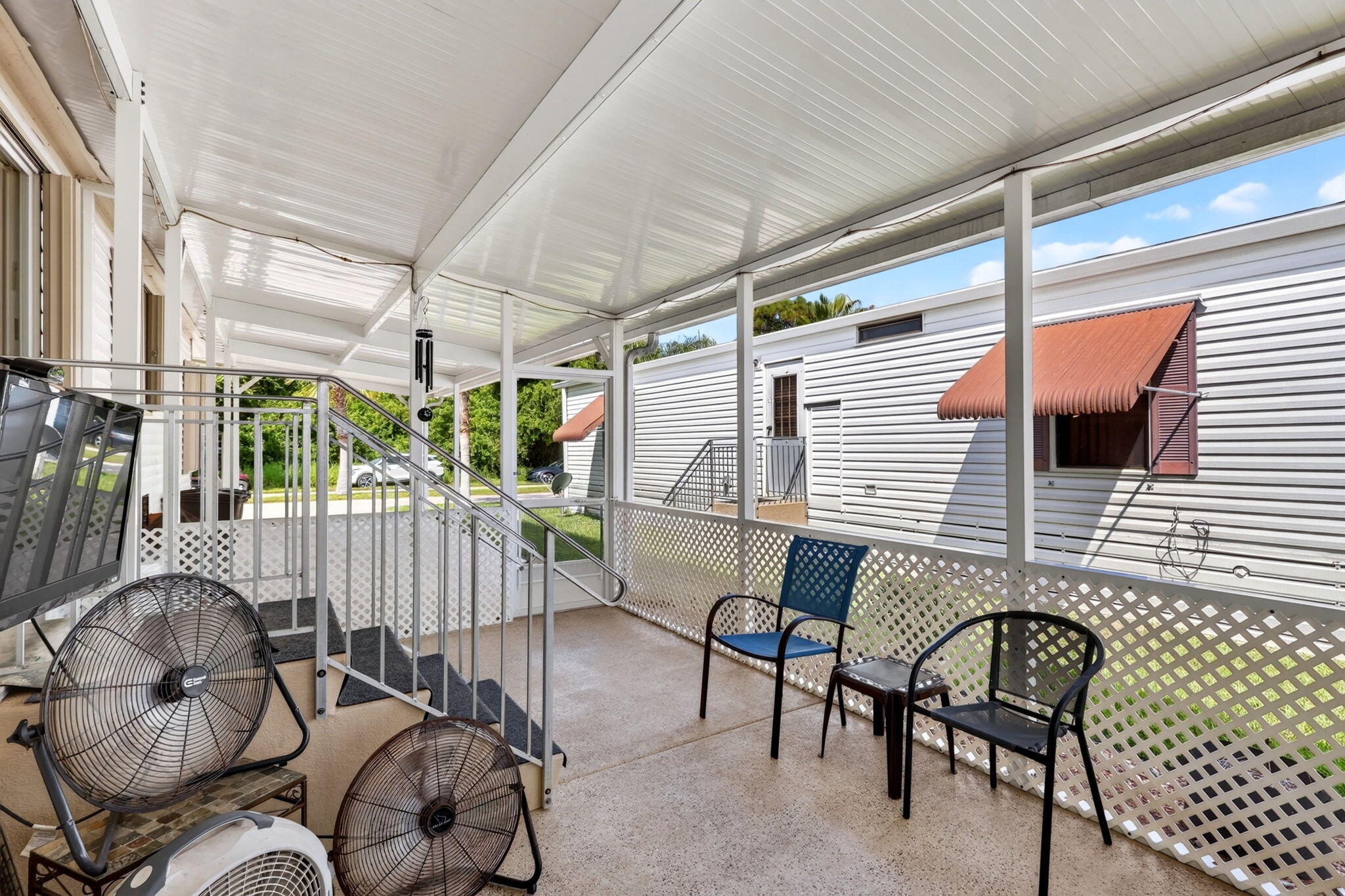23 Mediterranean Boulevard W Property Photo 43