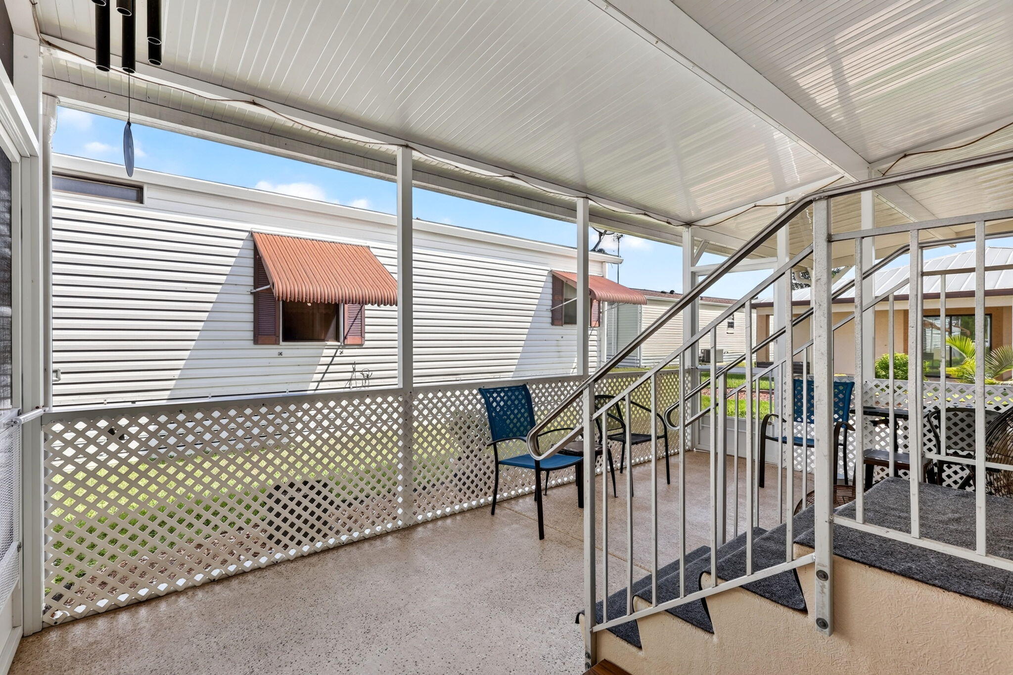 23 Mediterranean Boulevard W Property Photo 44