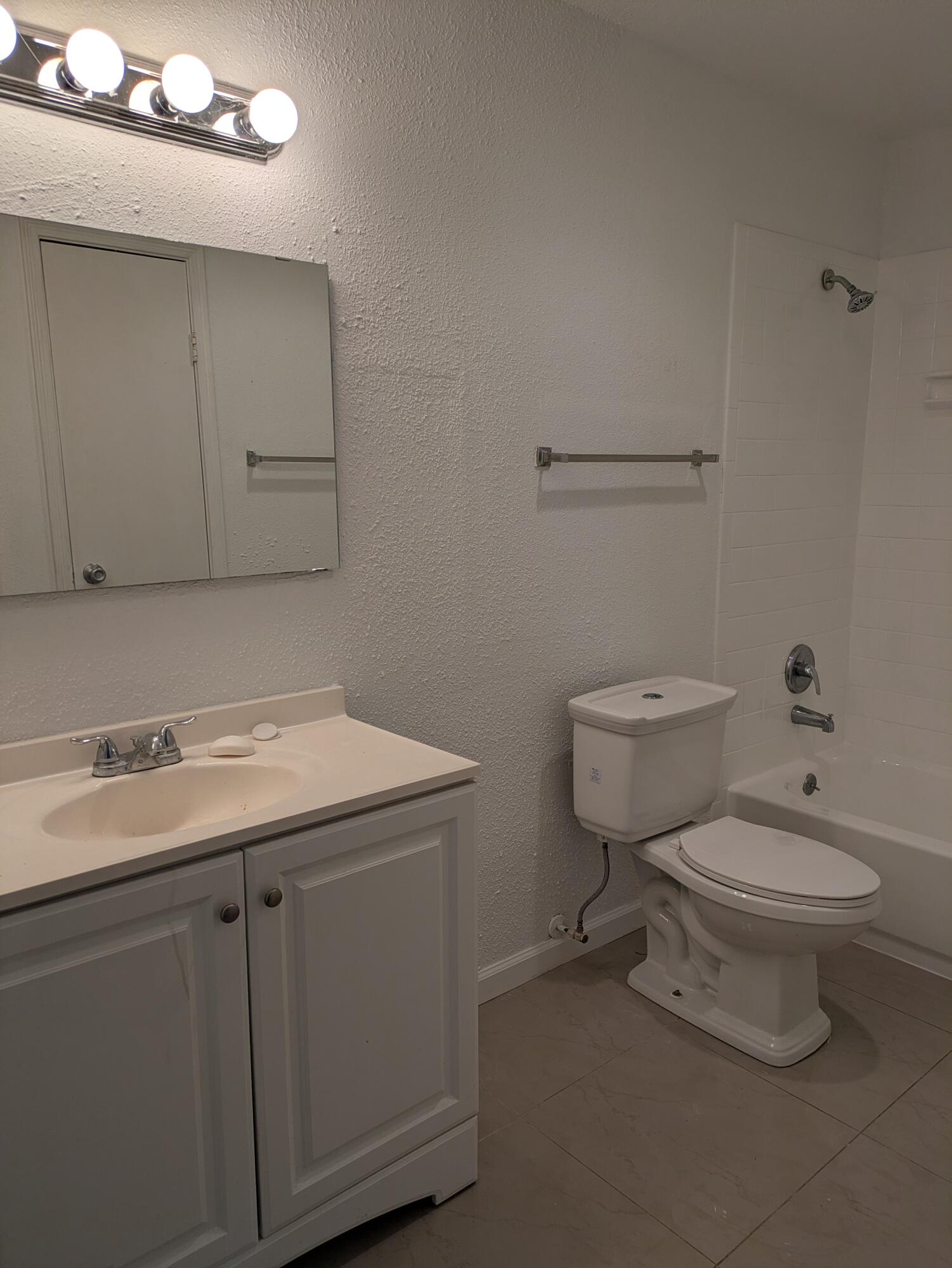 733 Riverside Drive 1214 Property Photo 7
