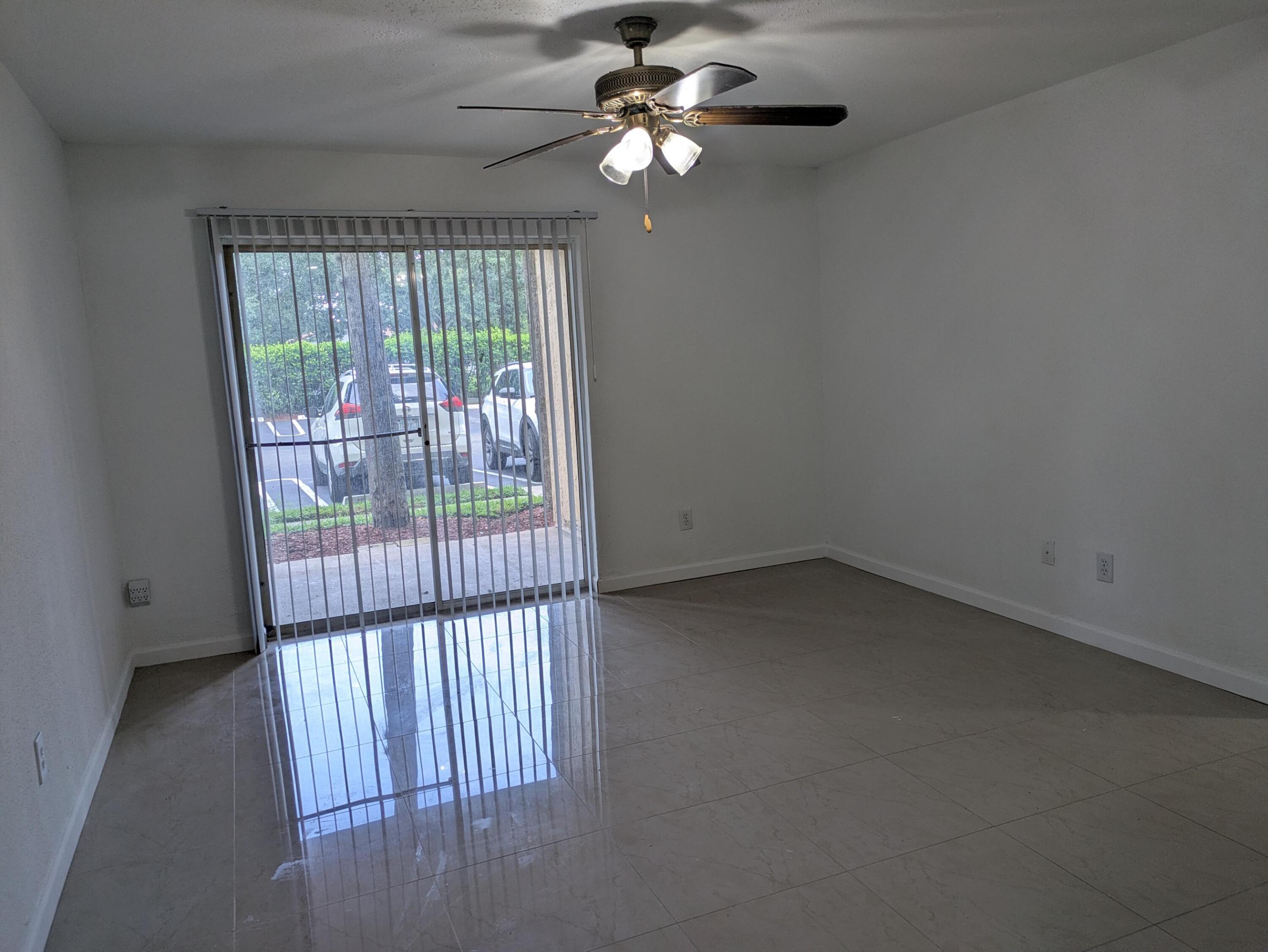 733 Riverside Drive 1214 Property Photo 9