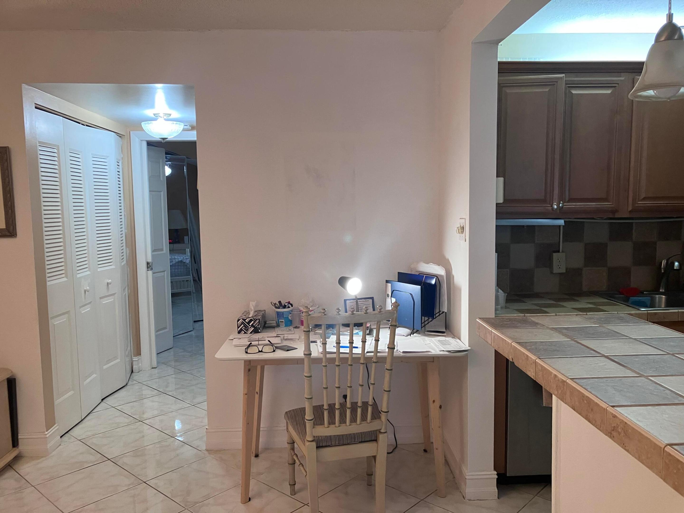 275 Windsor L Property Photo 16