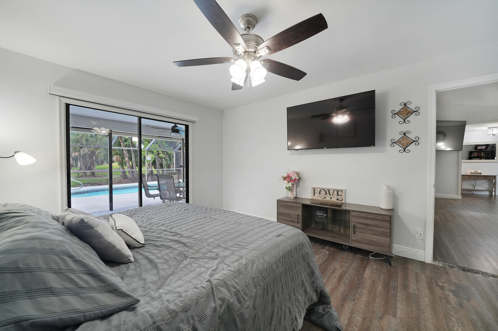 230 Ponce De Leon Street Property Photo 19
