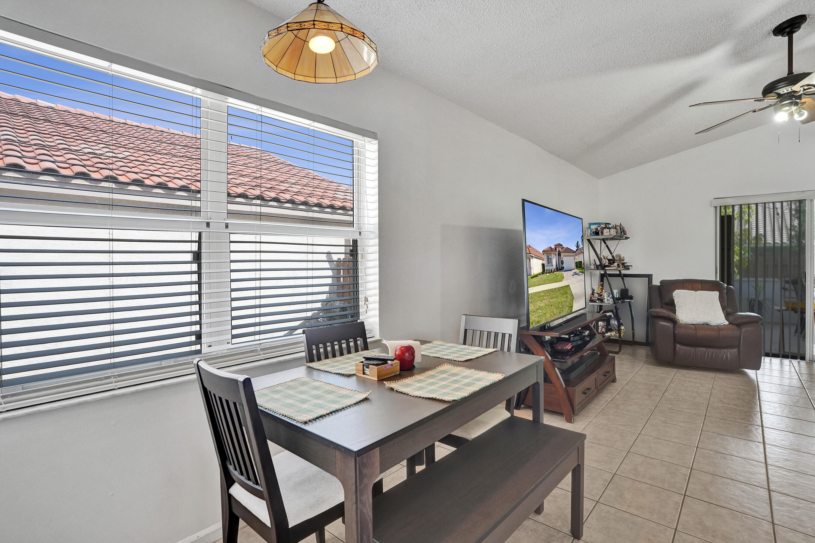 7572 Parkside Lane Property Photo 15
