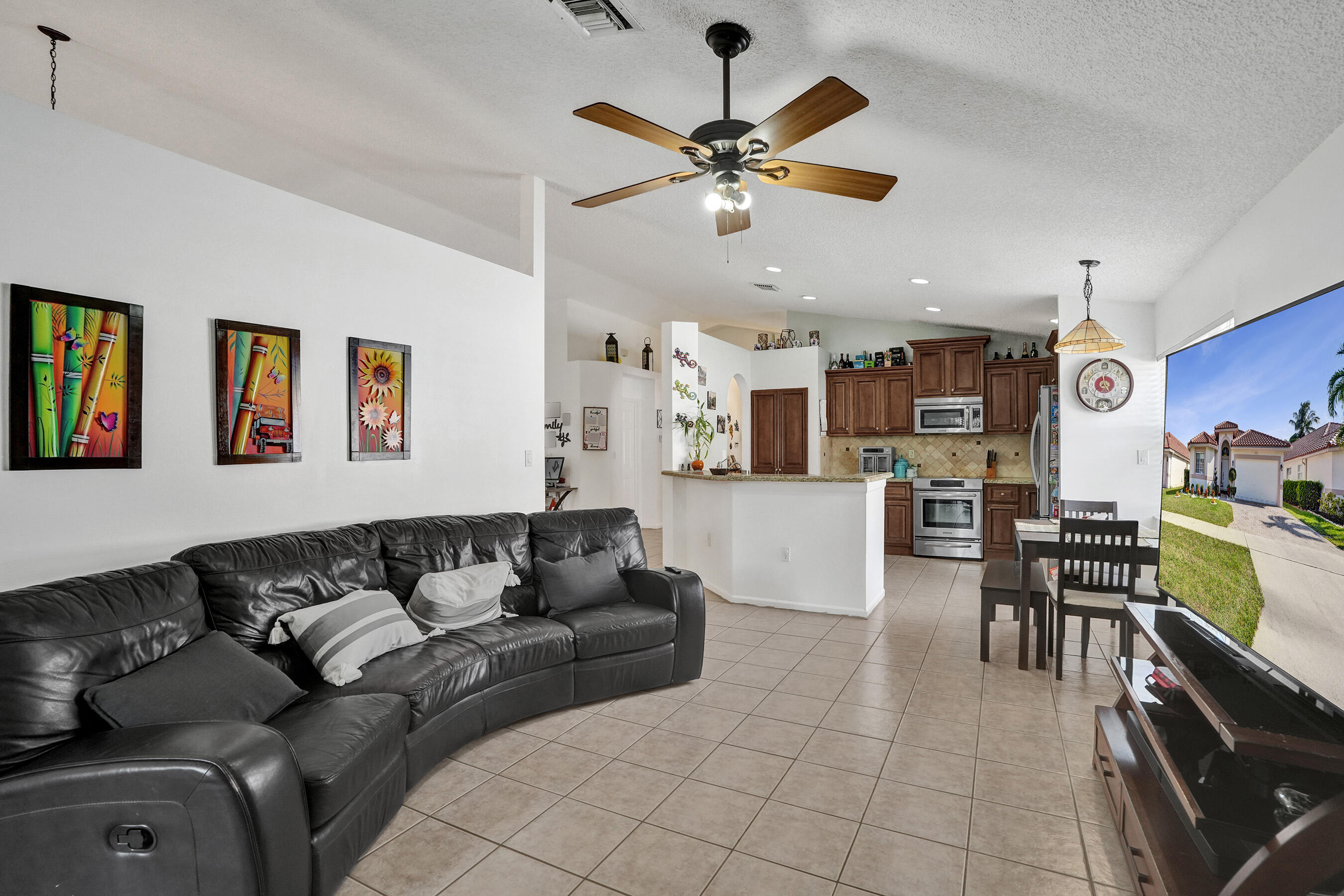 7572 Parkside Lane Property Photo 19