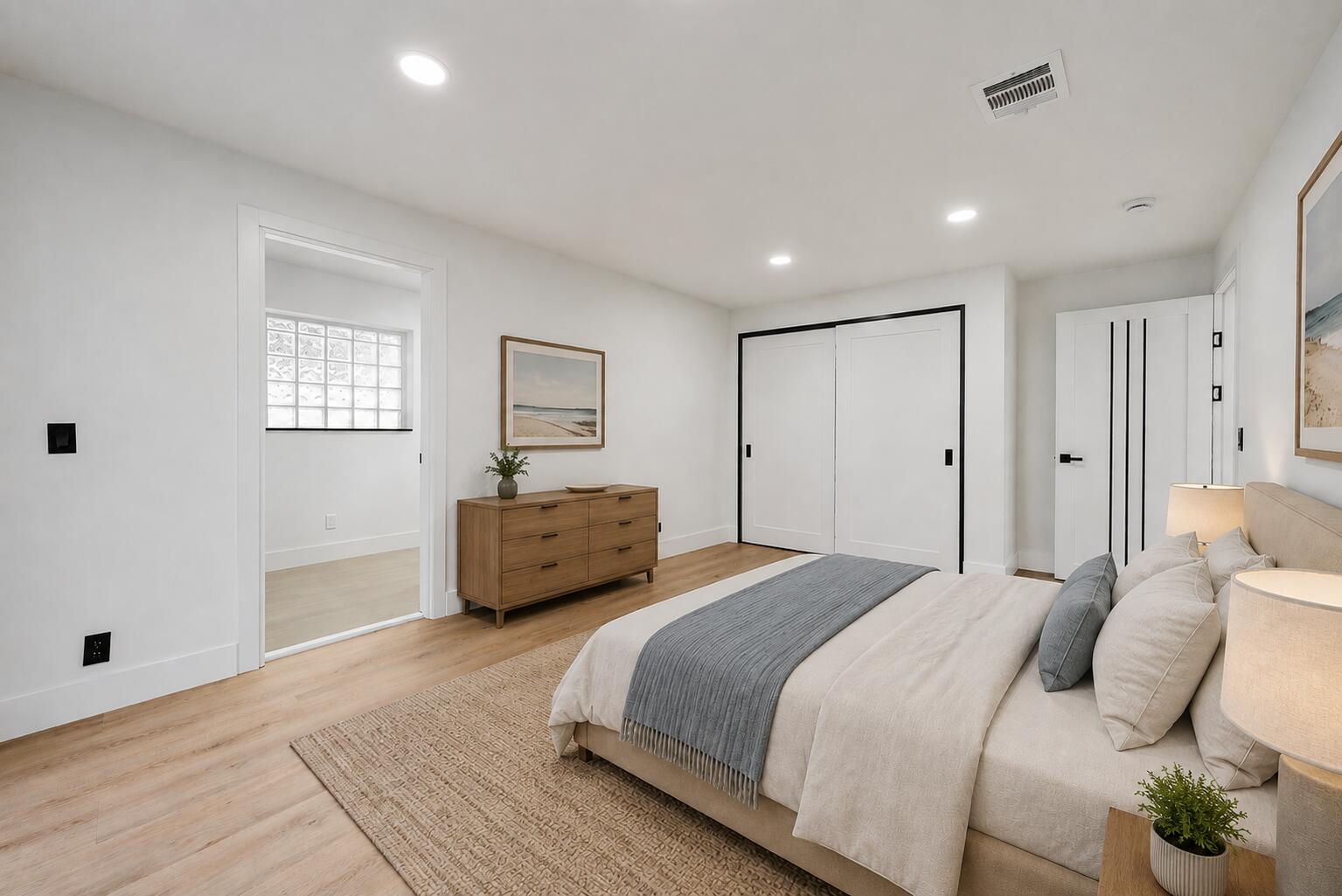 360 Saturn Avenue Property Photo 16