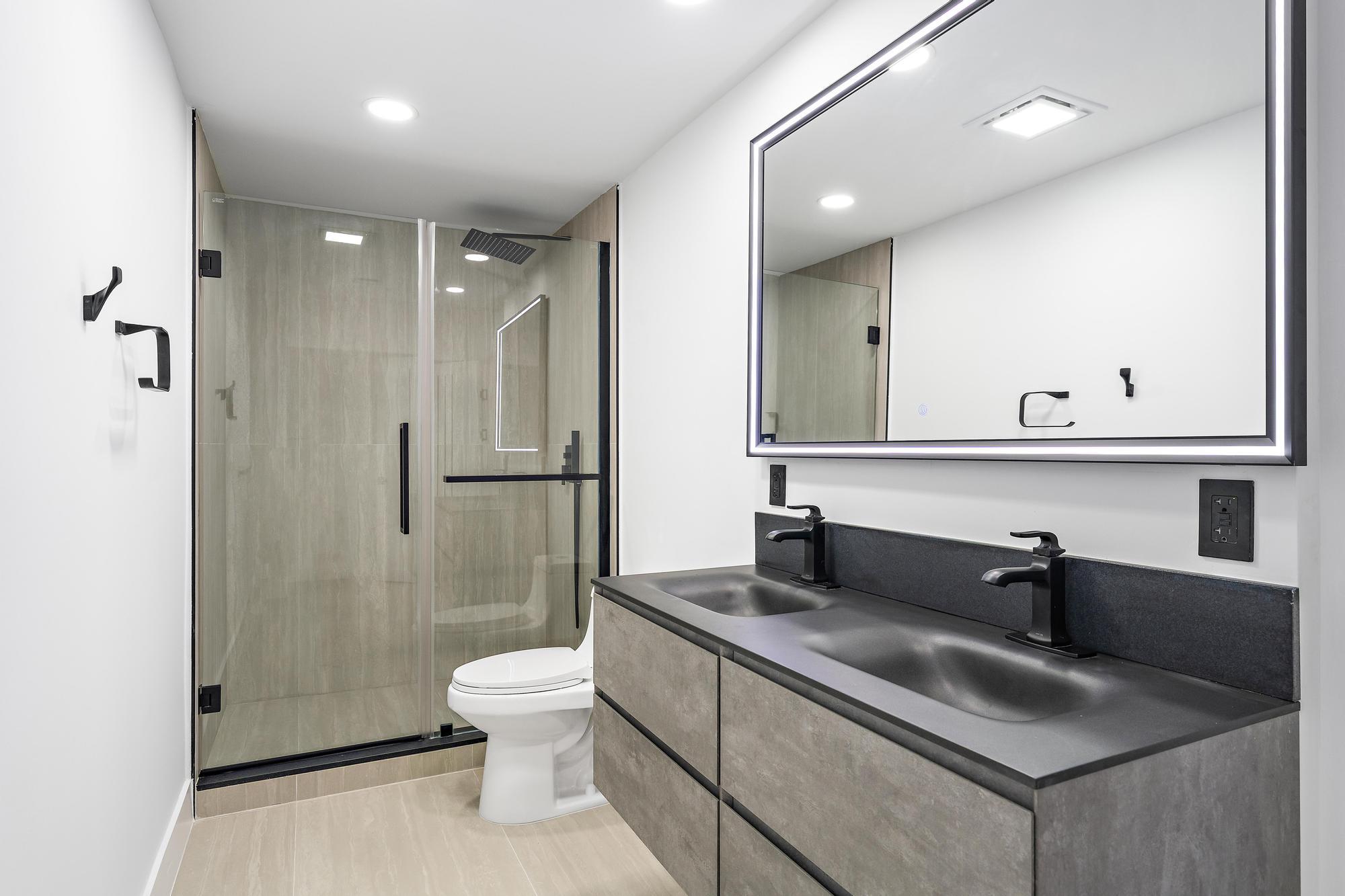 360 Saturn Avenue Property Photo 17
