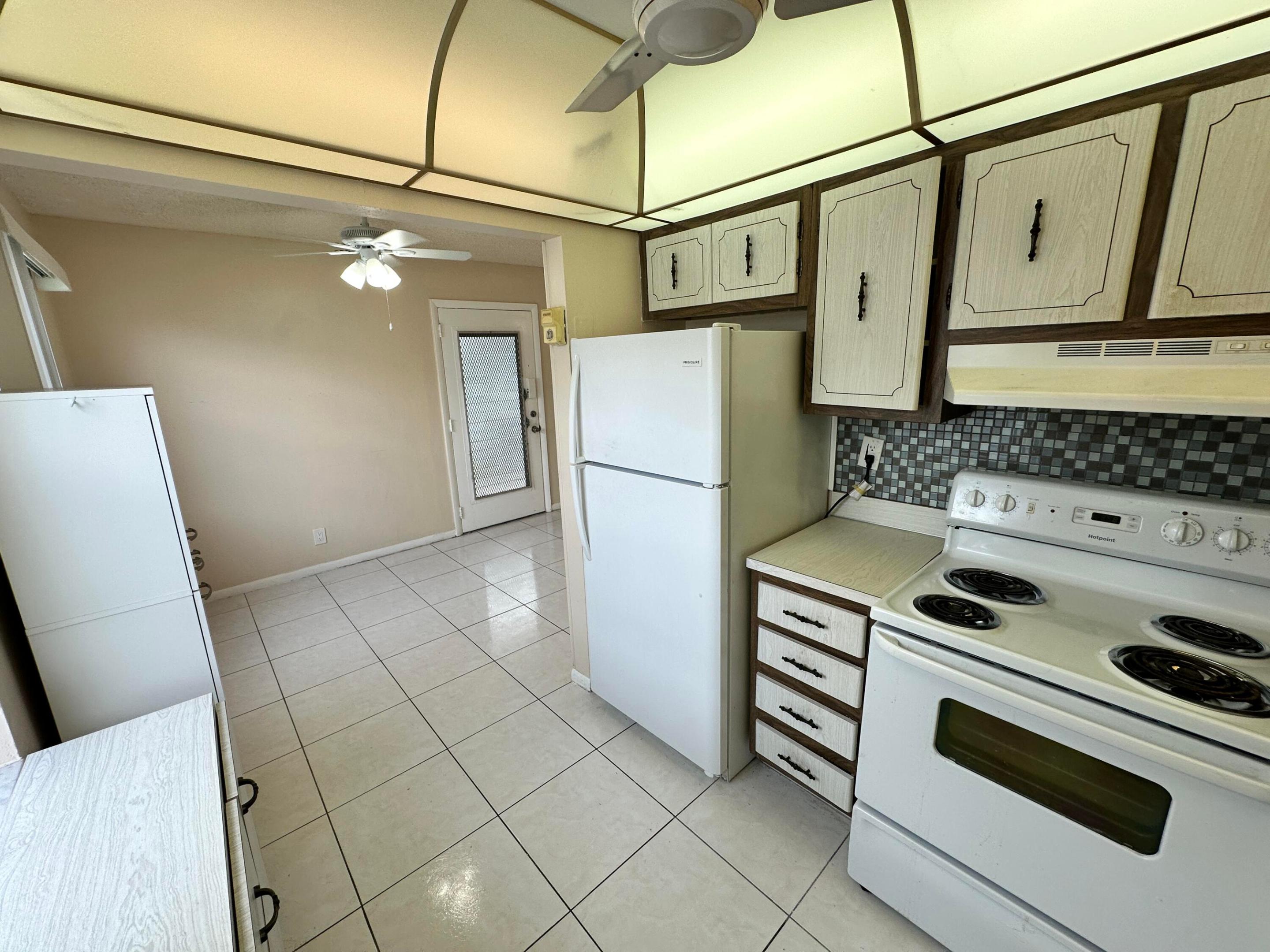 811 Flanders Q Property Photo 8