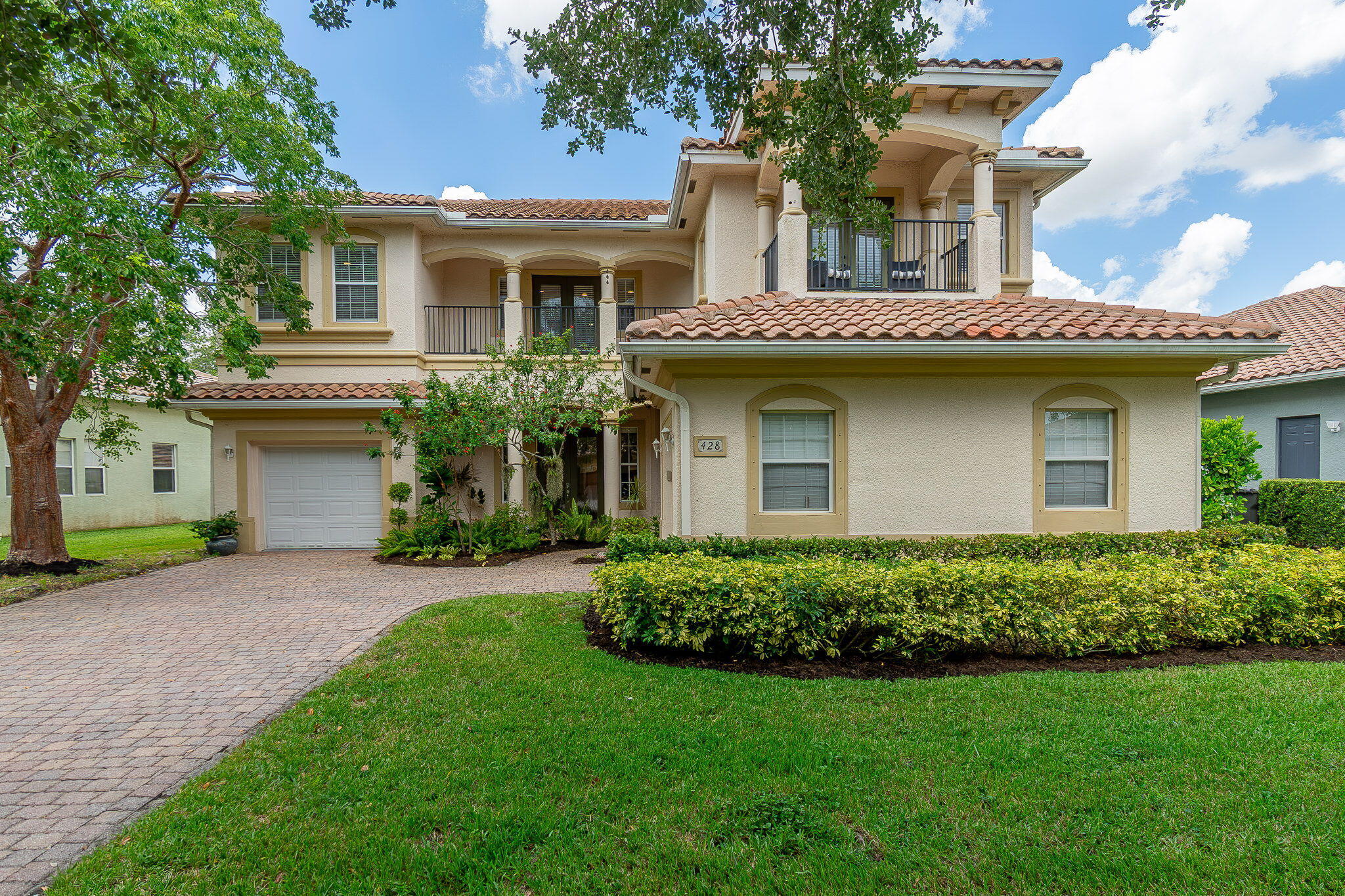 428 Cresta Circle Property Photo 2