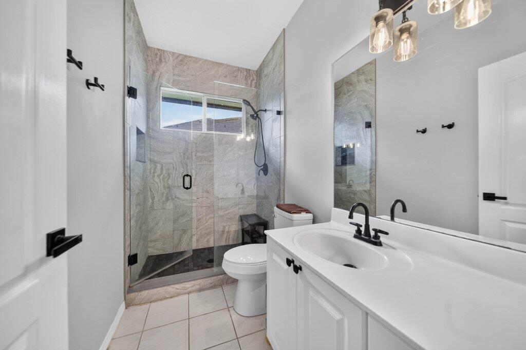 913 Sw Lighthouse Drive Property Photo 18