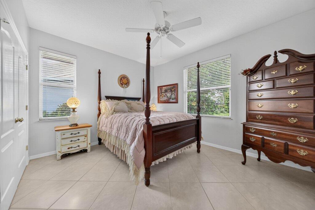 913 Sw Lighthouse Drive Property Photo 19