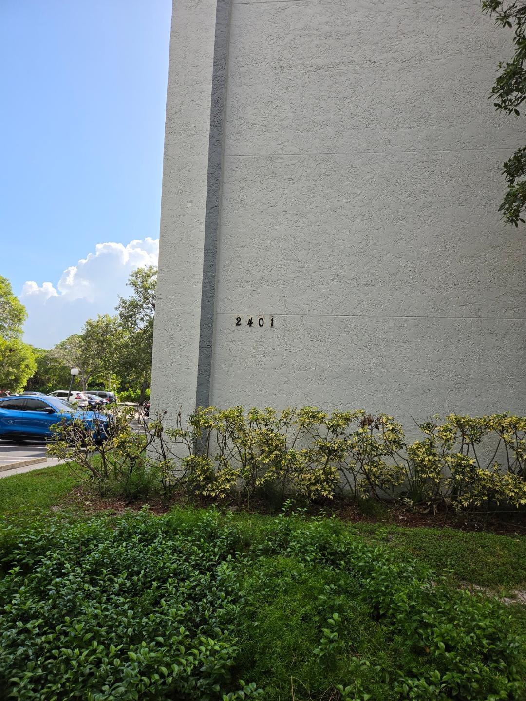 2401 RIVERSIDE Drive 306-B Property Photo 1