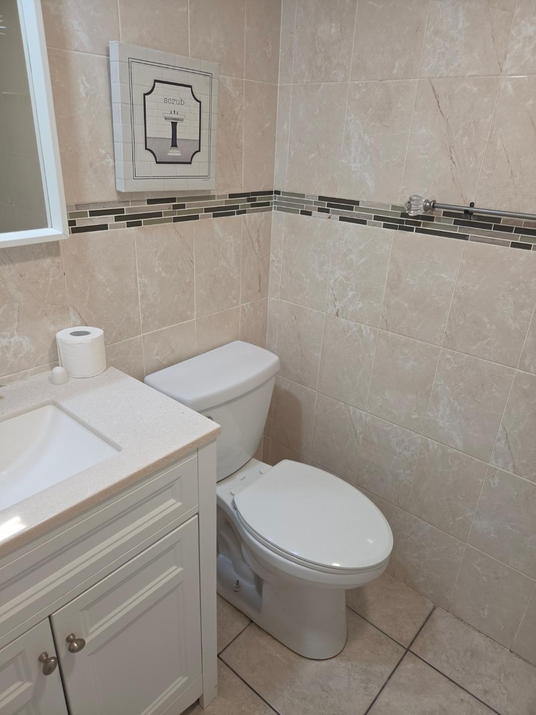 2401 Riverside Drive 306-b Property Photo 3