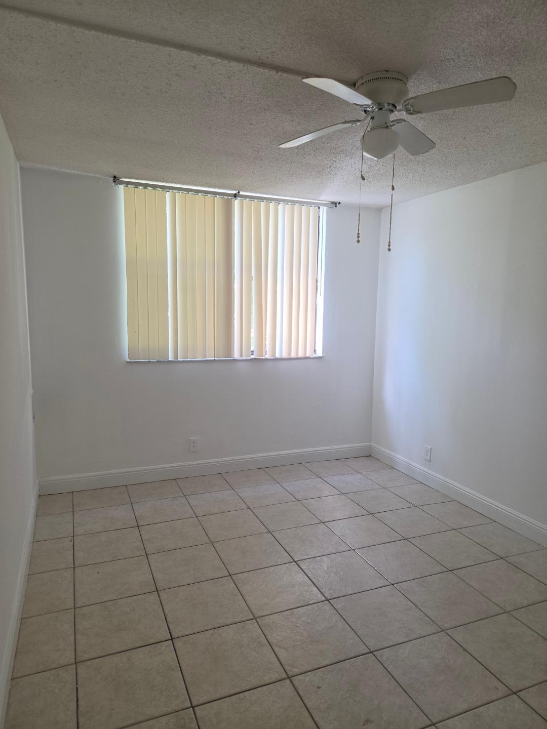 2401 Riverside Drive 306-b Property Photo 6
