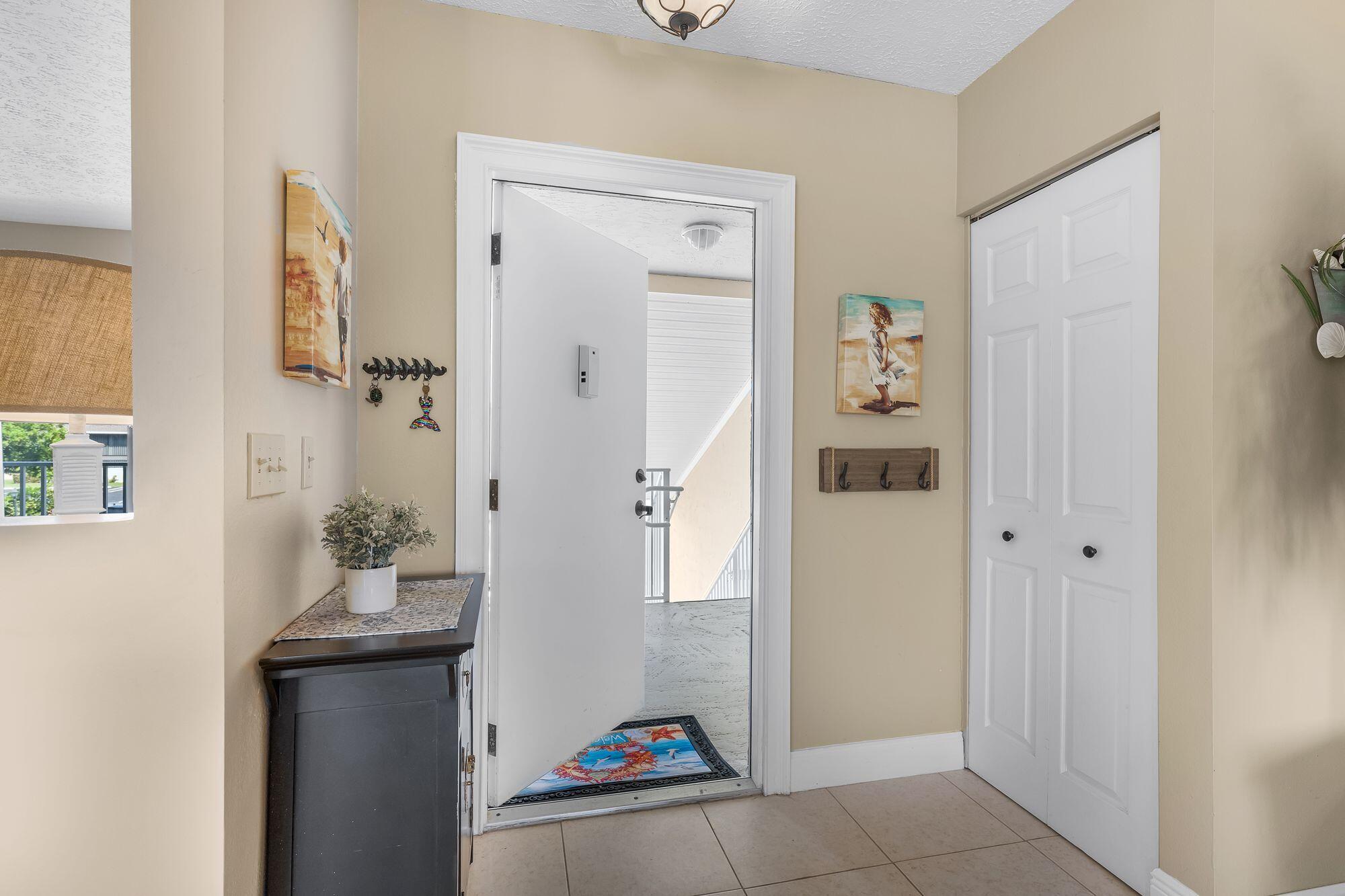 3209 S Lakeview Circle 8202 Property Photo 25