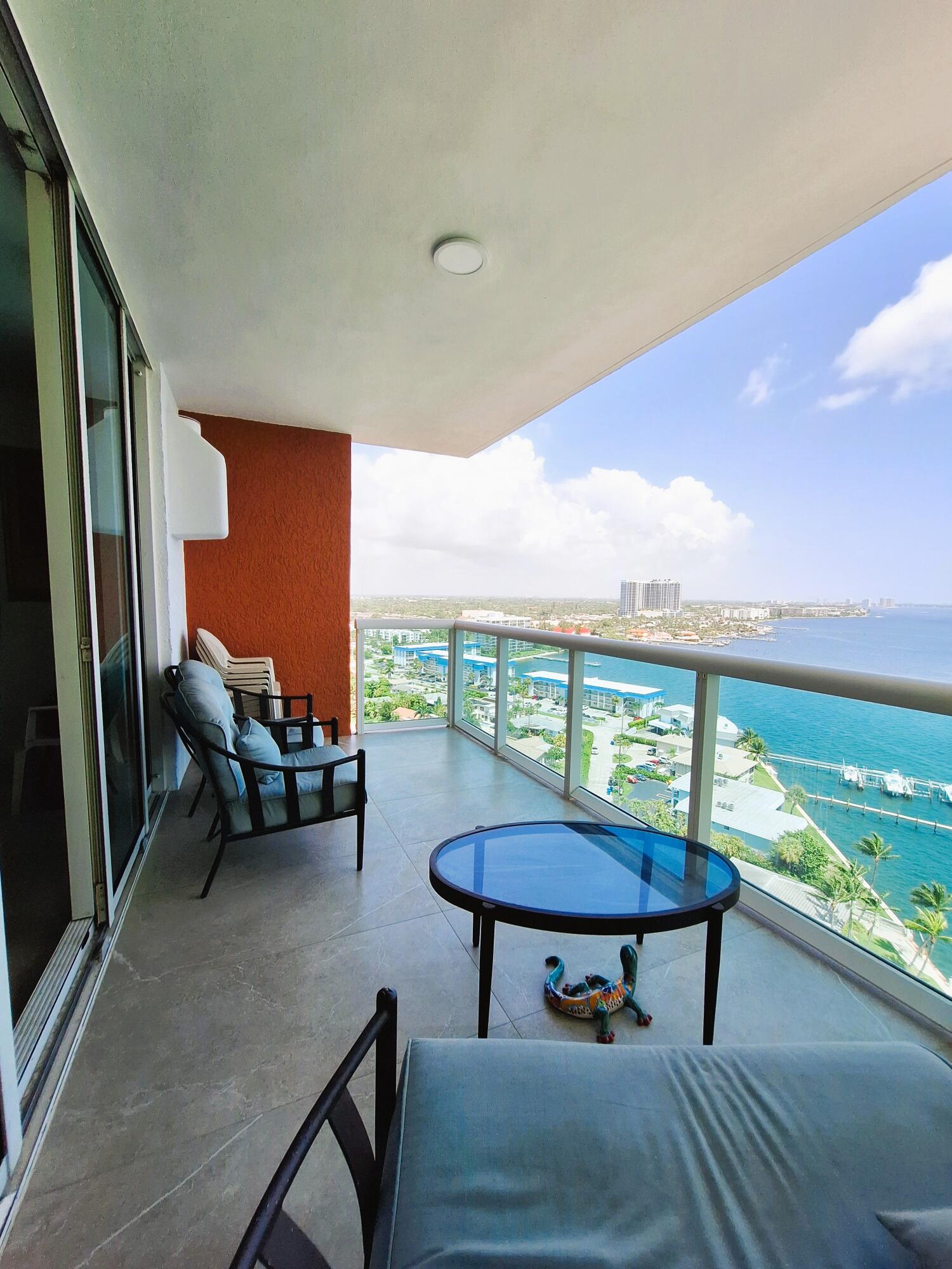 2650 Lake Shore Drive 1705 Property Photo 3