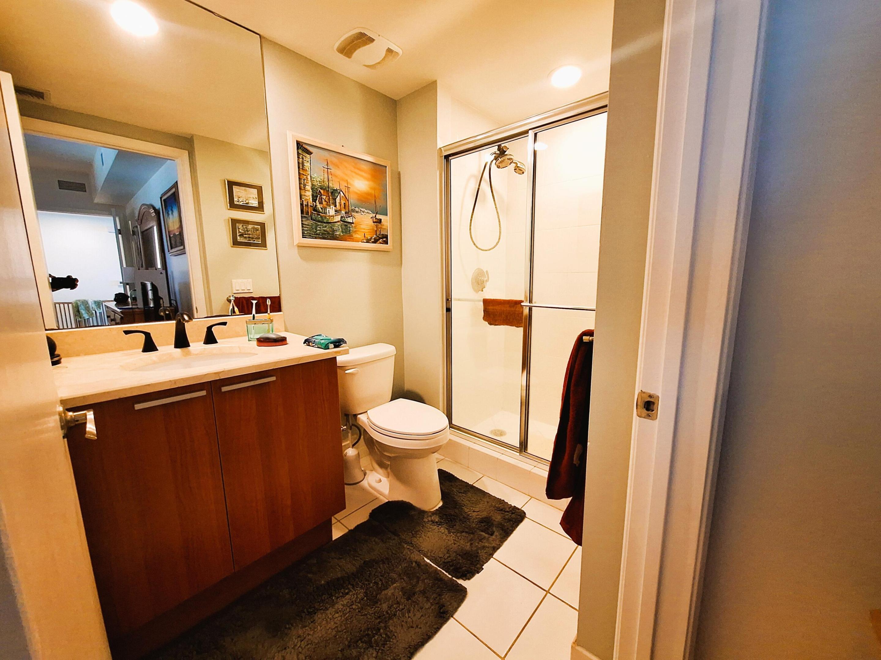 2650 Lake Shore Drive 1705 Property Photo 23