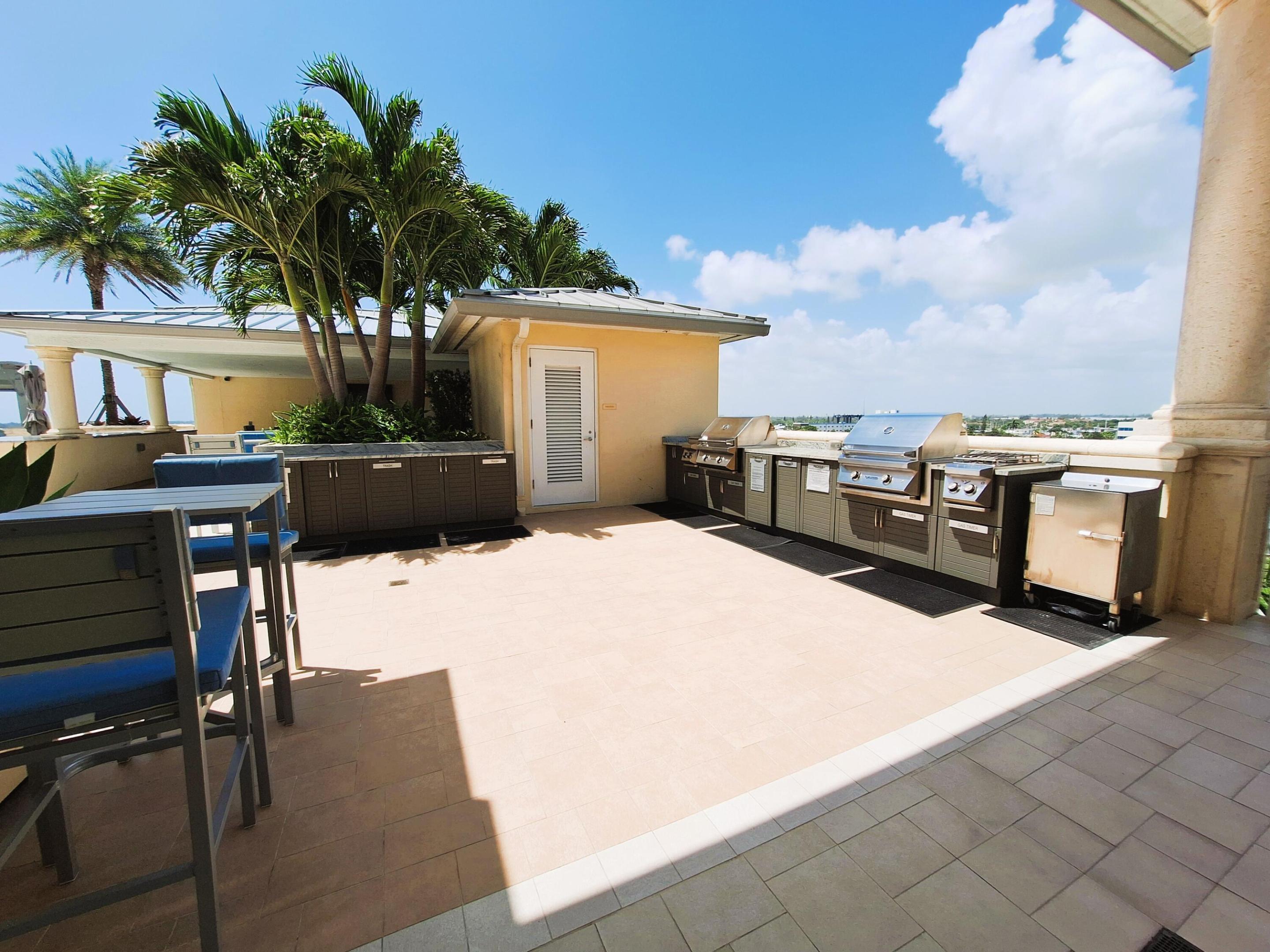 2650 Lake Shore Drive 1705 Property Photo 41