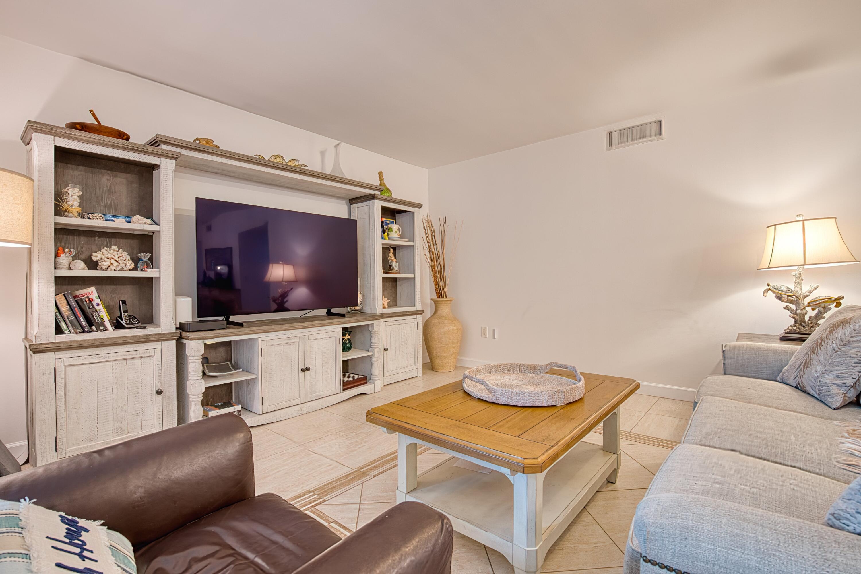 1401 S Ocean Boulevard 702 Property Photo 12