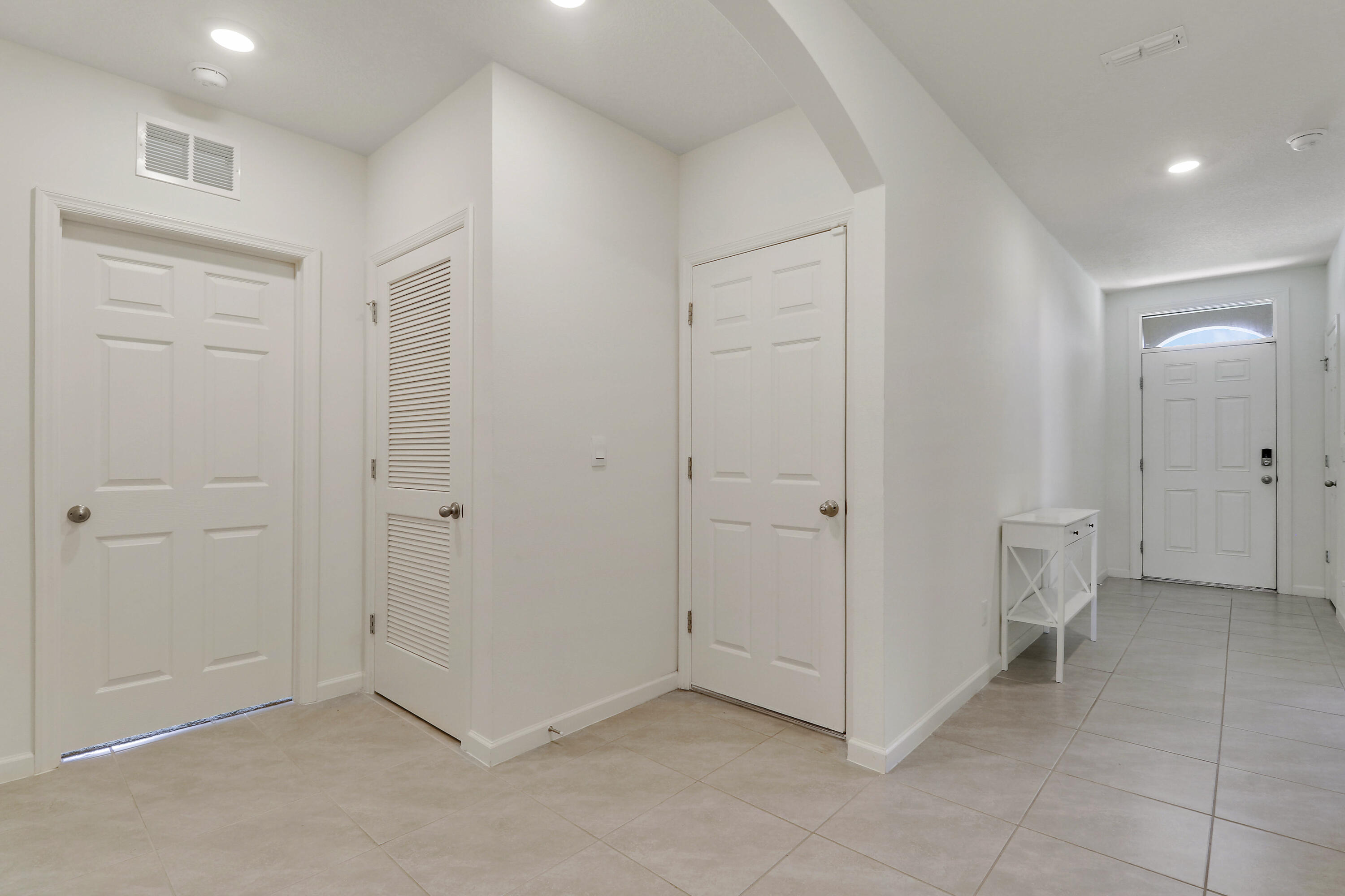 643 Nw Riverside Drive Property Photo 13