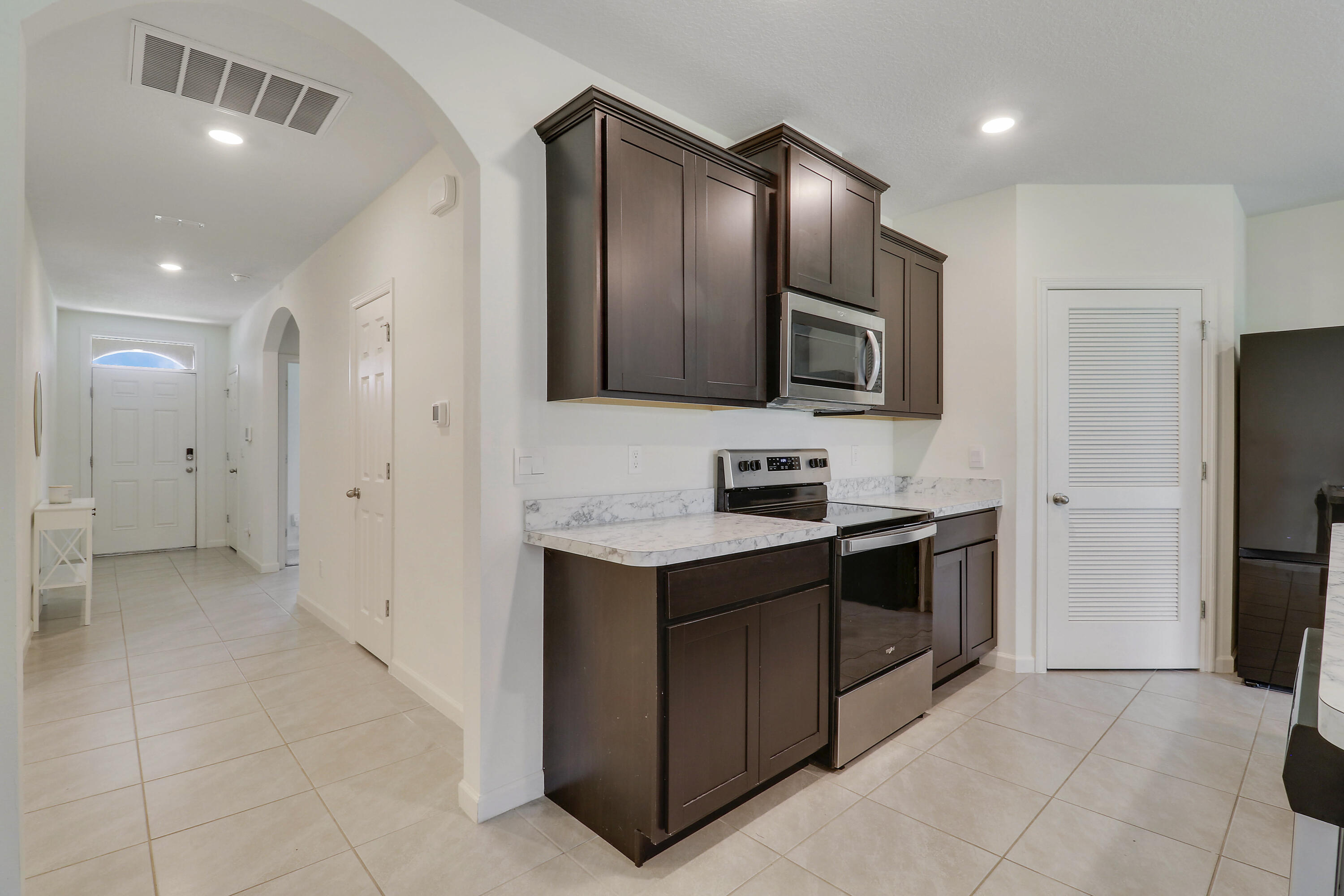 643 Nw Riverside Drive Property Photo 19