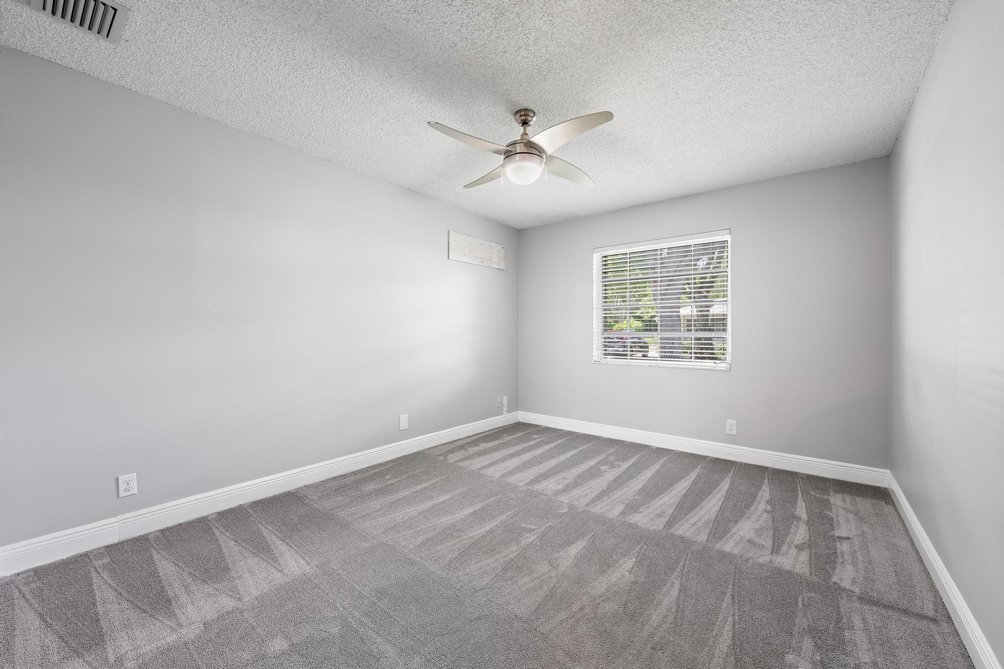 10168 S 40th Trail S 278 Property Photo 14