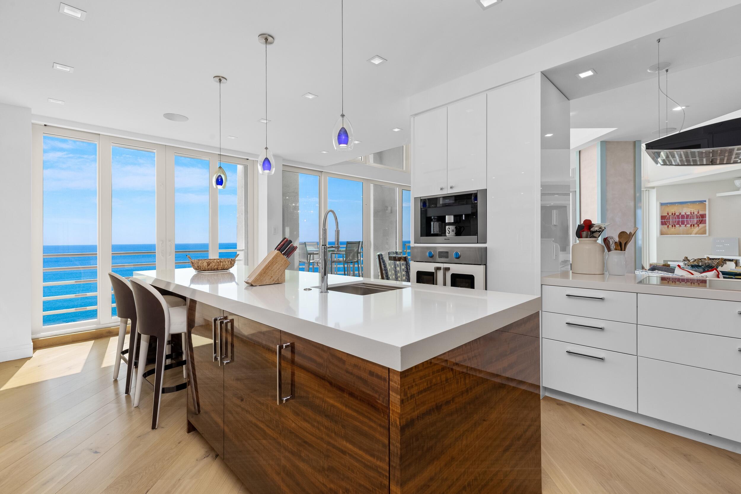 800 S Ocean Boulevard Ph4 Property Photo 11