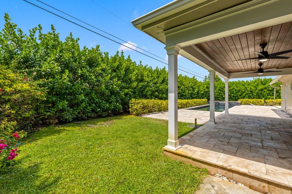 4610 Pine Tree Drive Property Photo 11