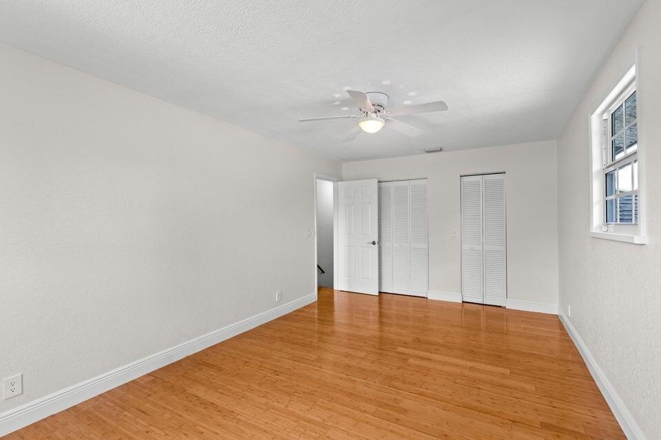 4610 Pine Tree Drive Property Photo 12