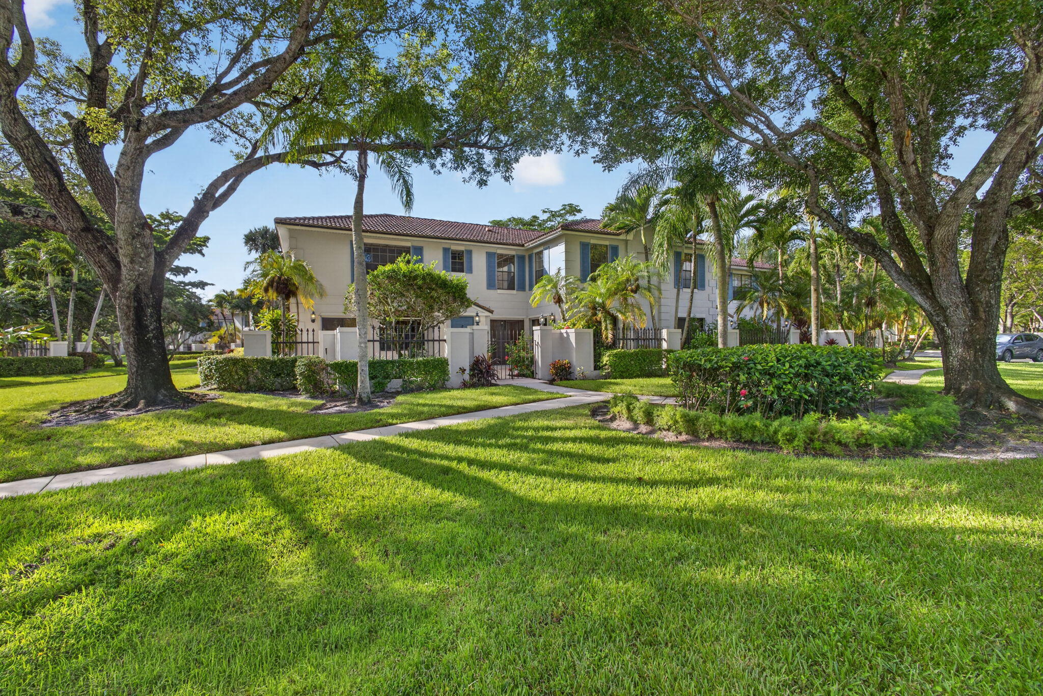 350 Prestwick Circle 2 Property Photo 4