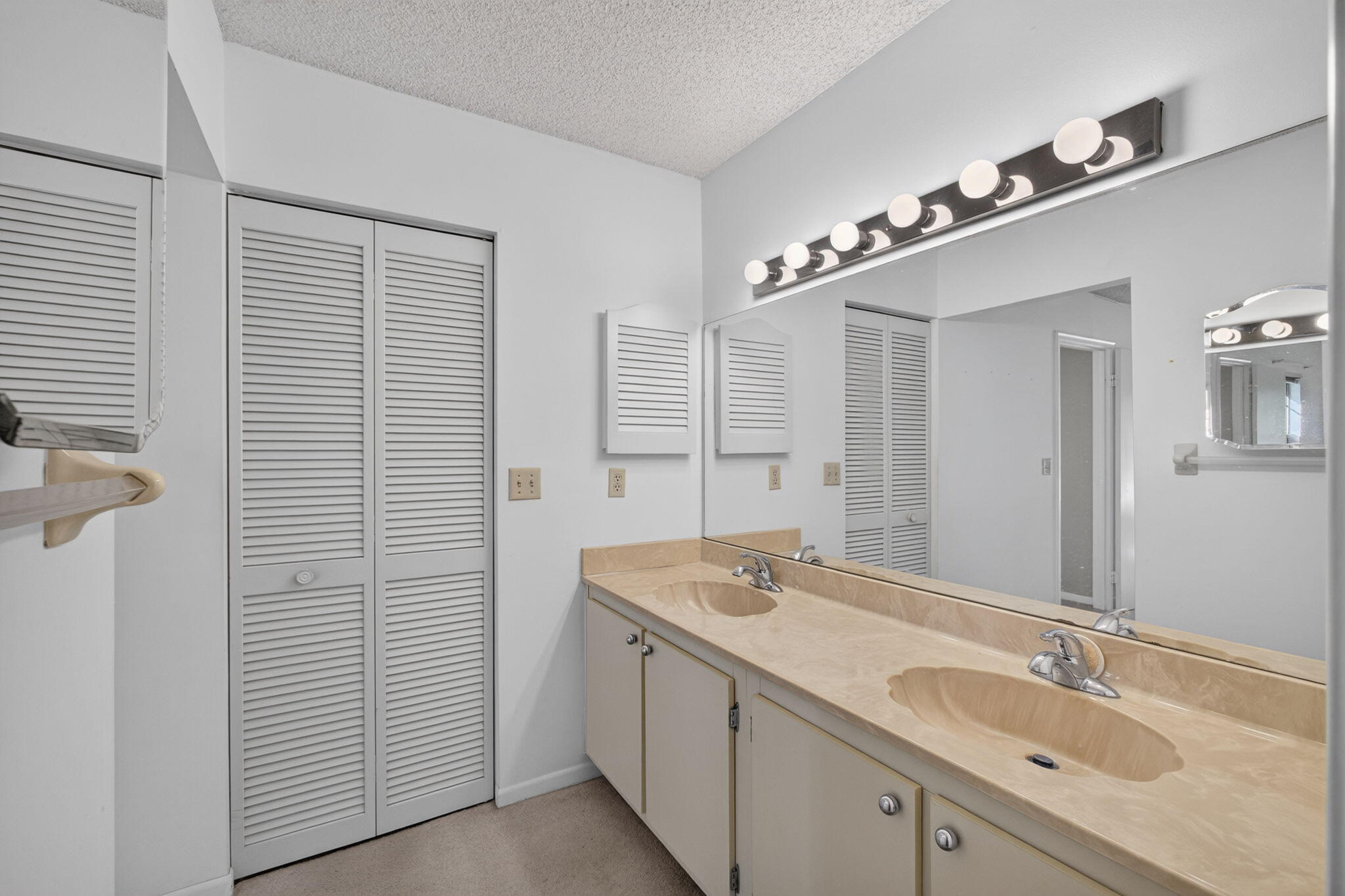 350 Prestwick Circle 2 Property Photo 30