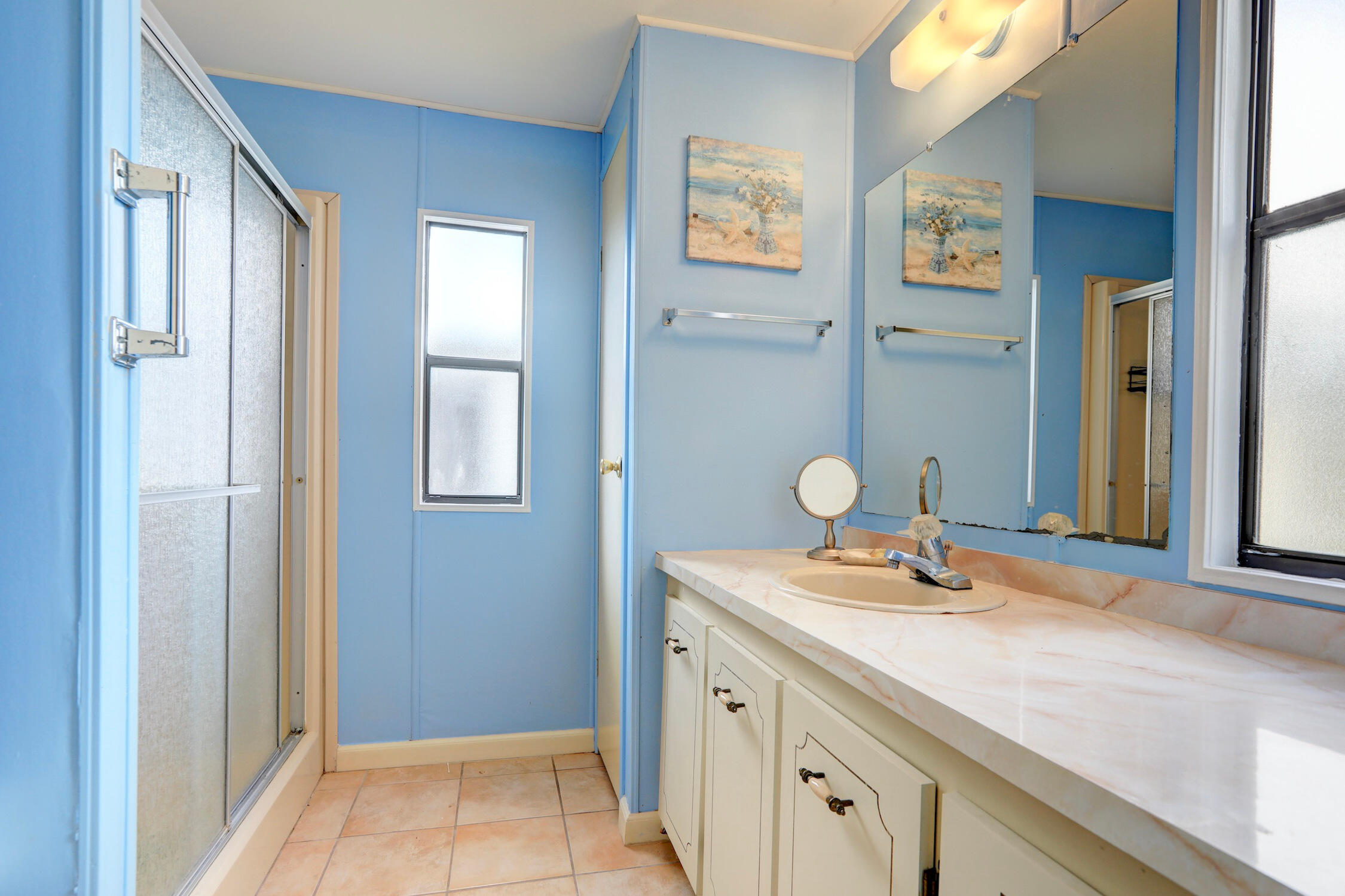 705 Hyacinth Circle Property Photo 14