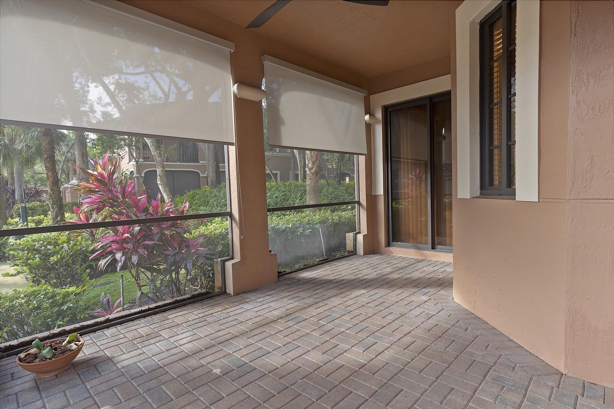 2742 Kinsington Circle Property Photo 7