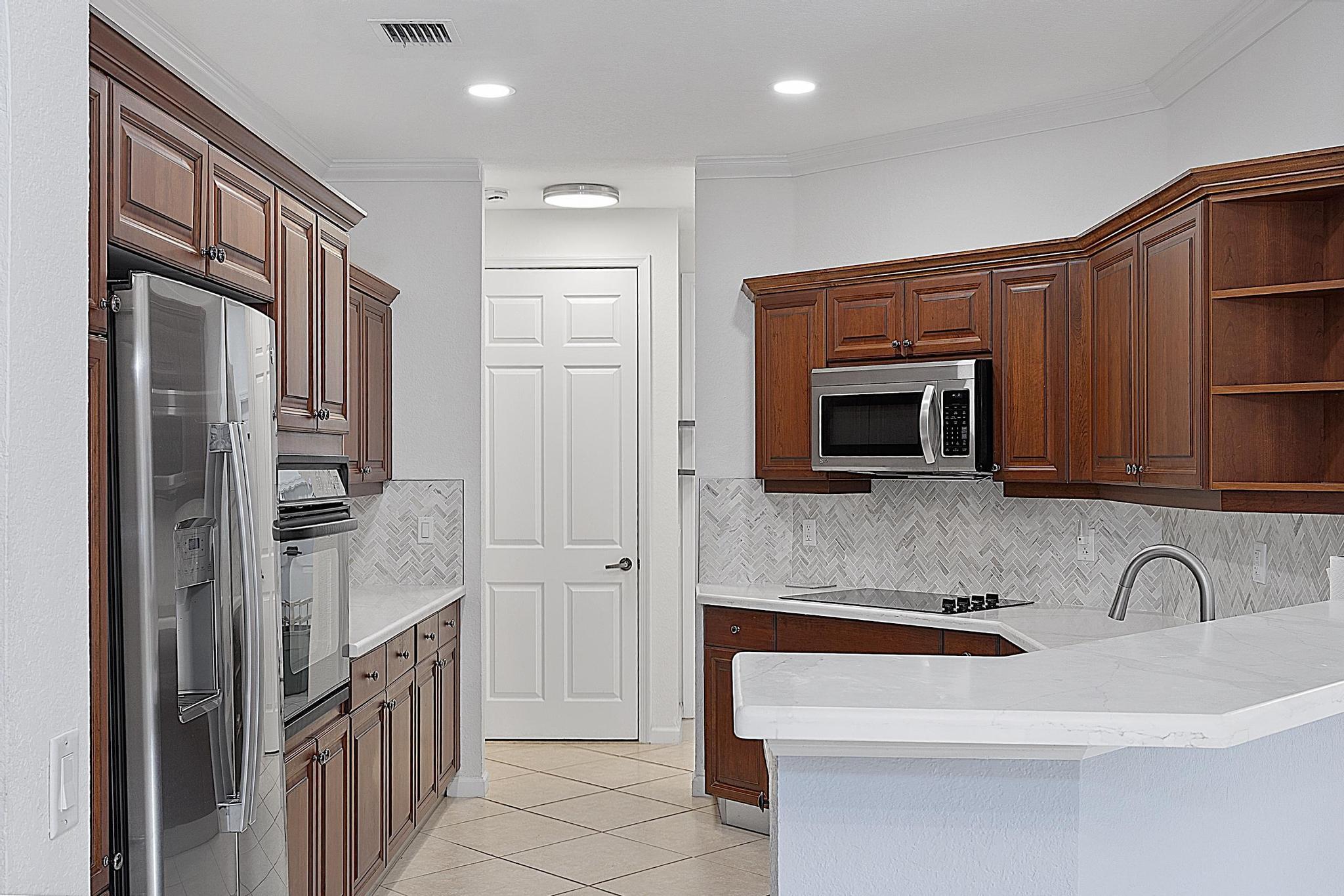 2742 Kinsington Circle Property Photo 10