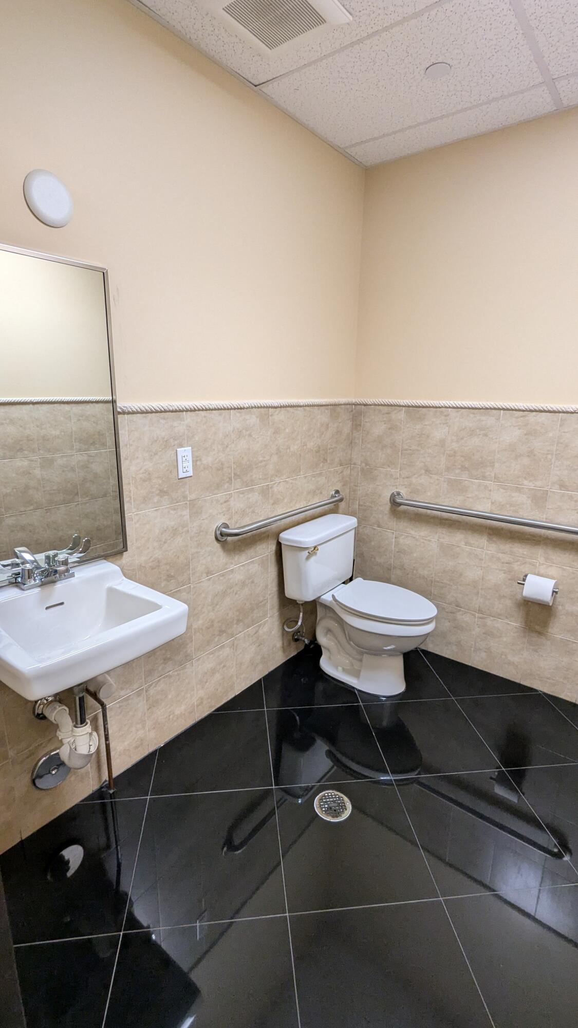 3940 Coral Ridge Drive 24 Property Photo 6