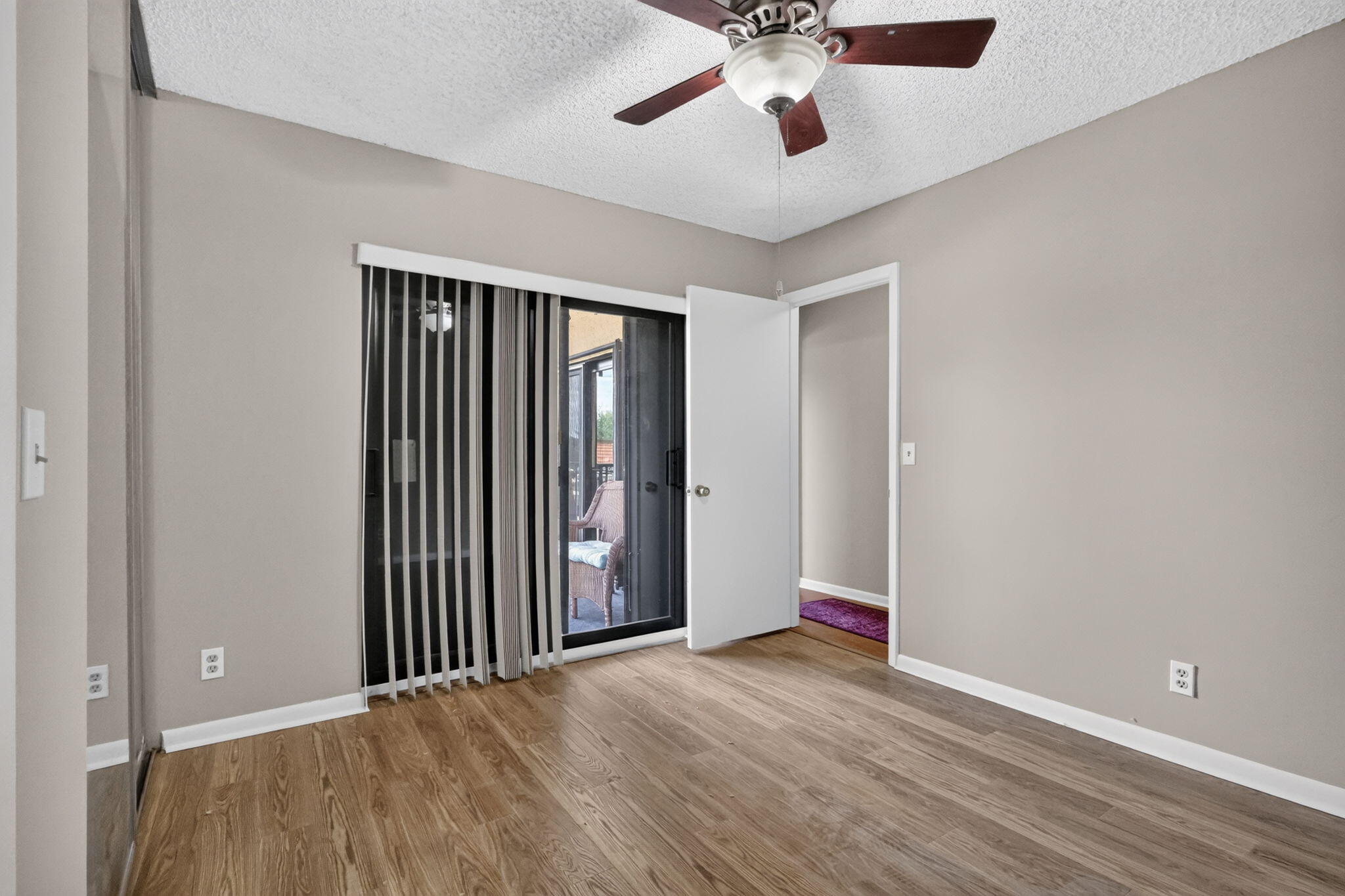 3659 Victoria Drive Property Photo 19